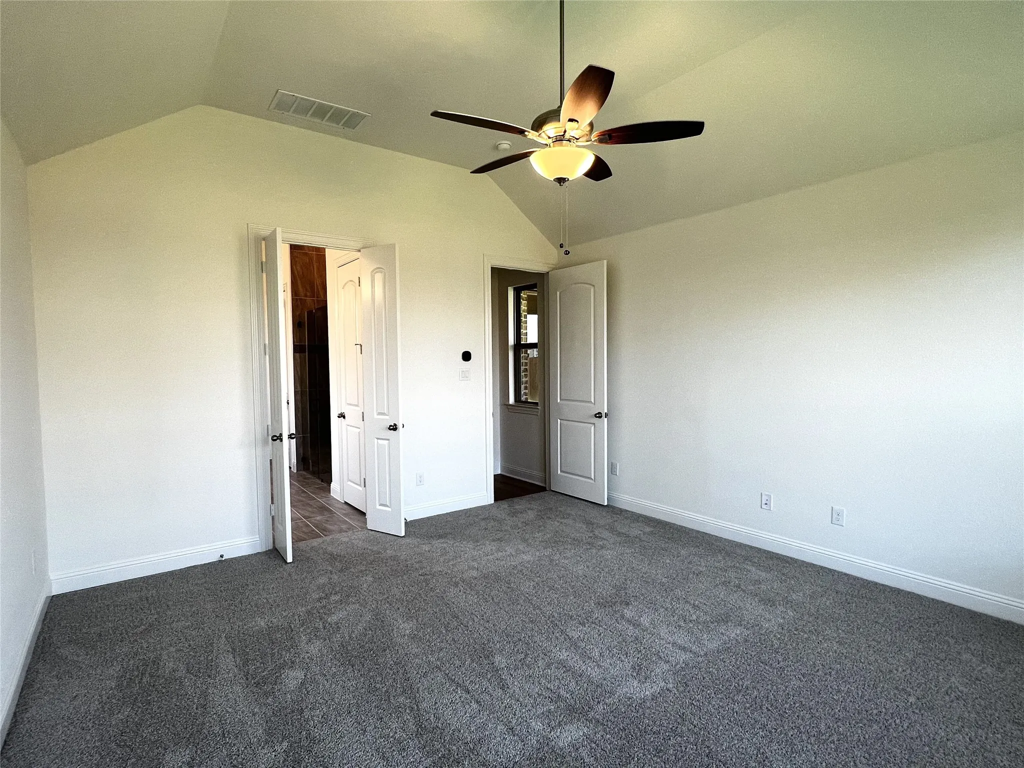 Single Family Residence For Rent in Tarrant County , 5952 Halls Lake Loop, Fort Worth, Texas 76179, 4 Bedroom, 4 Bathroom, 2 Garage spaces, 3,290 Sqft, built in 2024, mls#21403477, Real Estate Agent in Fort Worth, Homes For Rent in Tarrant county, Homes For Rent in Fort Worth, Realtor in Fort Worth Texas, Real Estate Brokerage Independent Realty Texas, Luminita Cordes Realtor