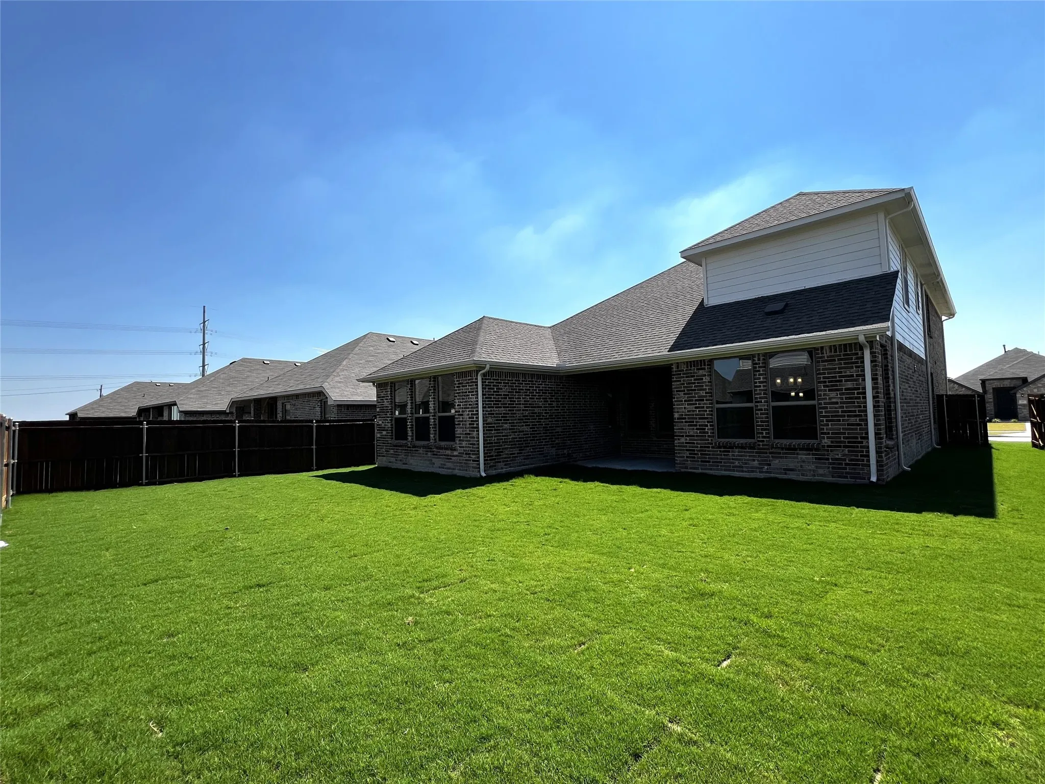 Single Family Residence For Rent in Tarrant County , 5952 Halls Lake Loop, Fort Worth, Texas 76179, 4 Bedroom, 4 Bathroom, 2 Garage spaces, 3,290 Sqft, built in 2024, mls#21403477, Real Estate Agent in Fort Worth, Homes For Rent in Tarrant county, Homes For Rent in Fort Worth, Realtor in Fort Worth Texas, Real Estate Brokerage Independent Realty Texas, Luminita Cordes Realtor