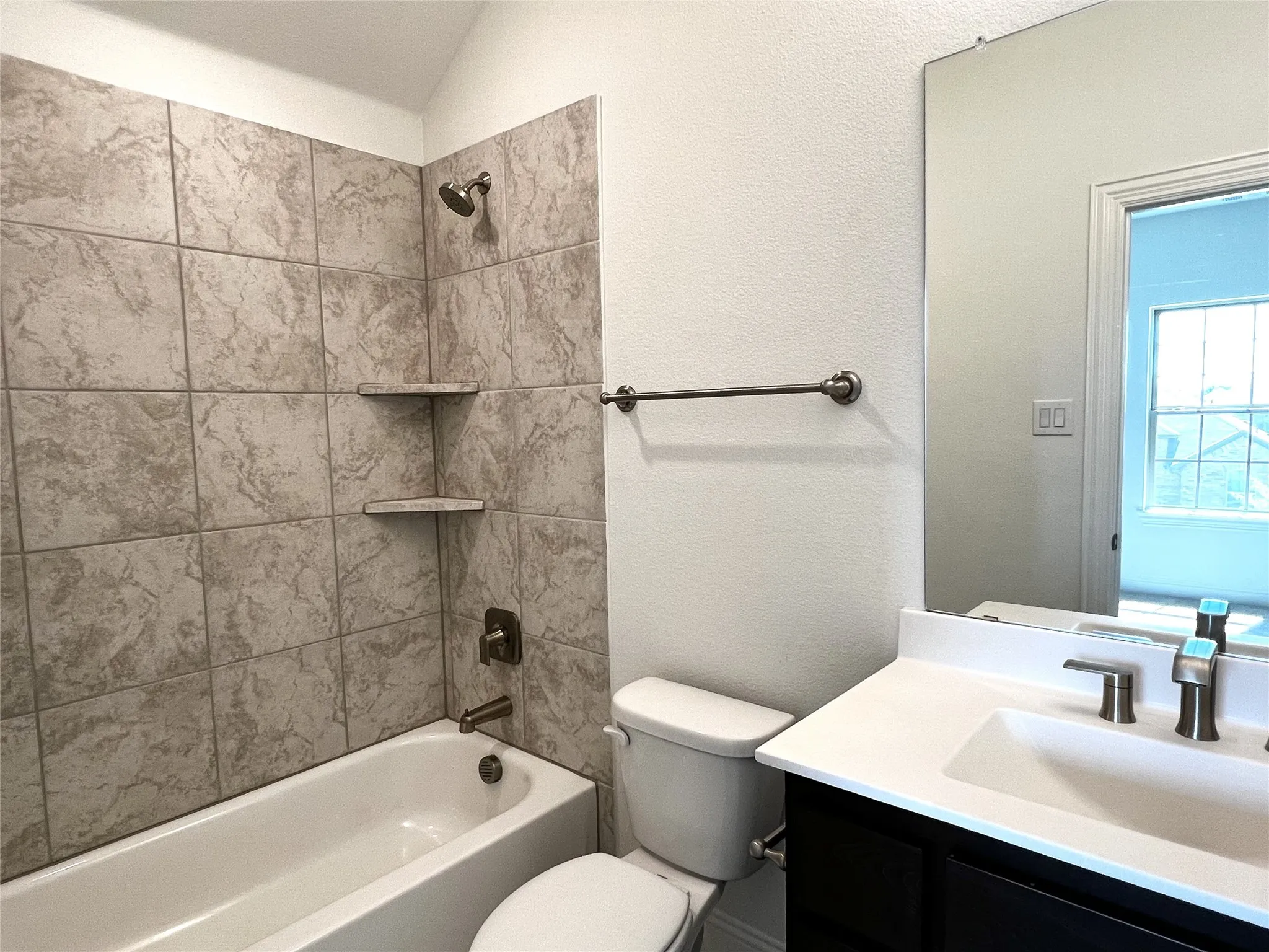 Single Family Residence For Rent in Tarrant County , 5952 Halls Lake Loop, Fort Worth, Texas 76179, 4 Bedroom, 4 Bathroom, 2 Garage spaces, 3,290 Sqft, built in 2024, mls#21403477, Real Estate Agent in Fort Worth, Homes For Rent in Tarrant county, Homes For Rent in Fort Worth, Realtor in Fort Worth Texas, Real Estate Brokerage Independent Realty Texas, Luminita Cordes Realtor