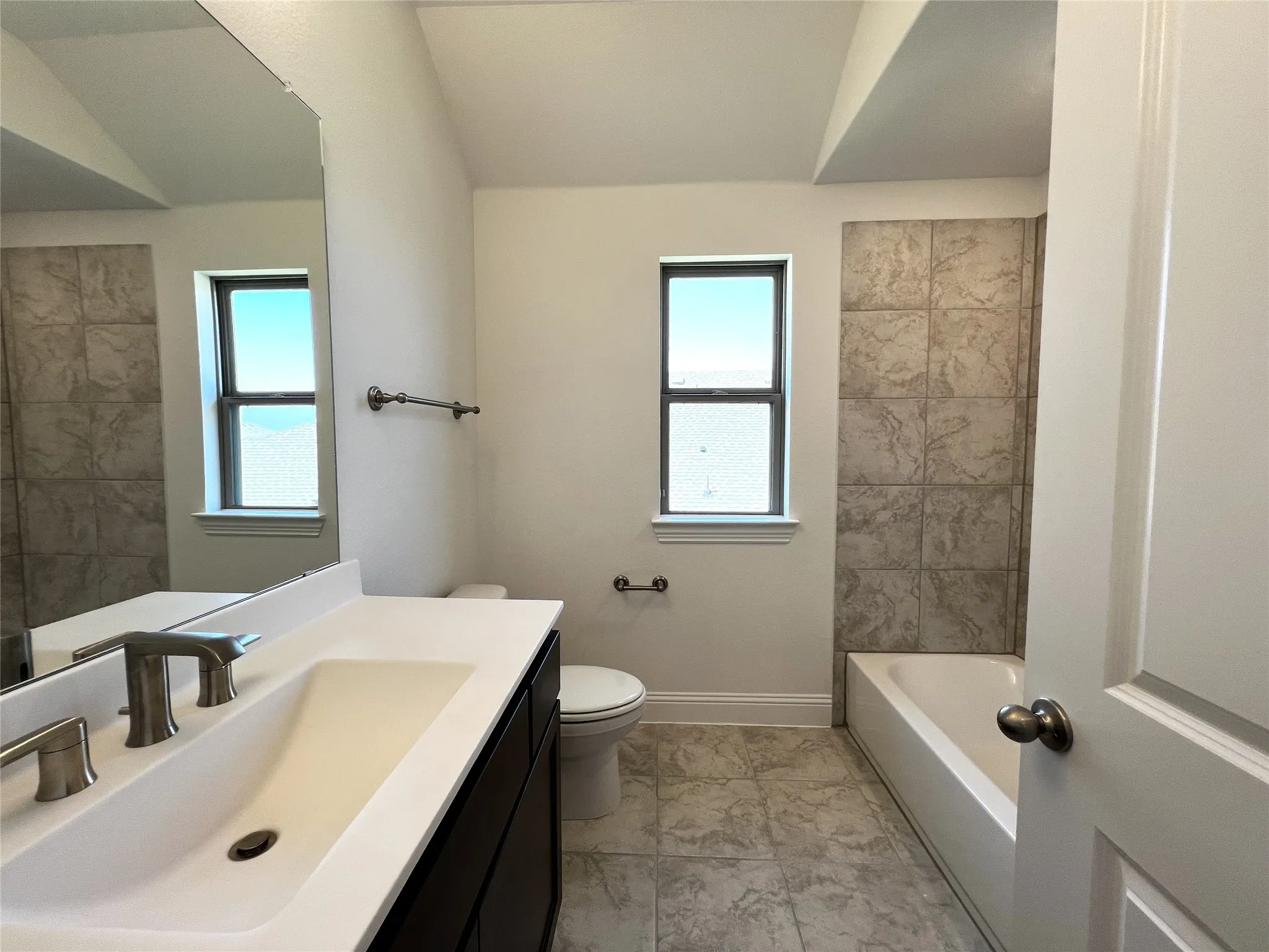 Single Family Residence For Rent in Tarrant County , 5952 Halls Lake Loop, Fort Worth, Texas 76179, 4 Bedroom, 4 Bathroom, 2 Garage spaces, 3,290 Sqft, built in 2024, mls#21403477, Real Estate Agent in Fort Worth, Homes For Rent in Tarrant county, Homes For Rent in Fort Worth, Realtor in Fort Worth Texas, Real Estate Brokerage Independent Realty Texas, Luminita Cordes Realtor