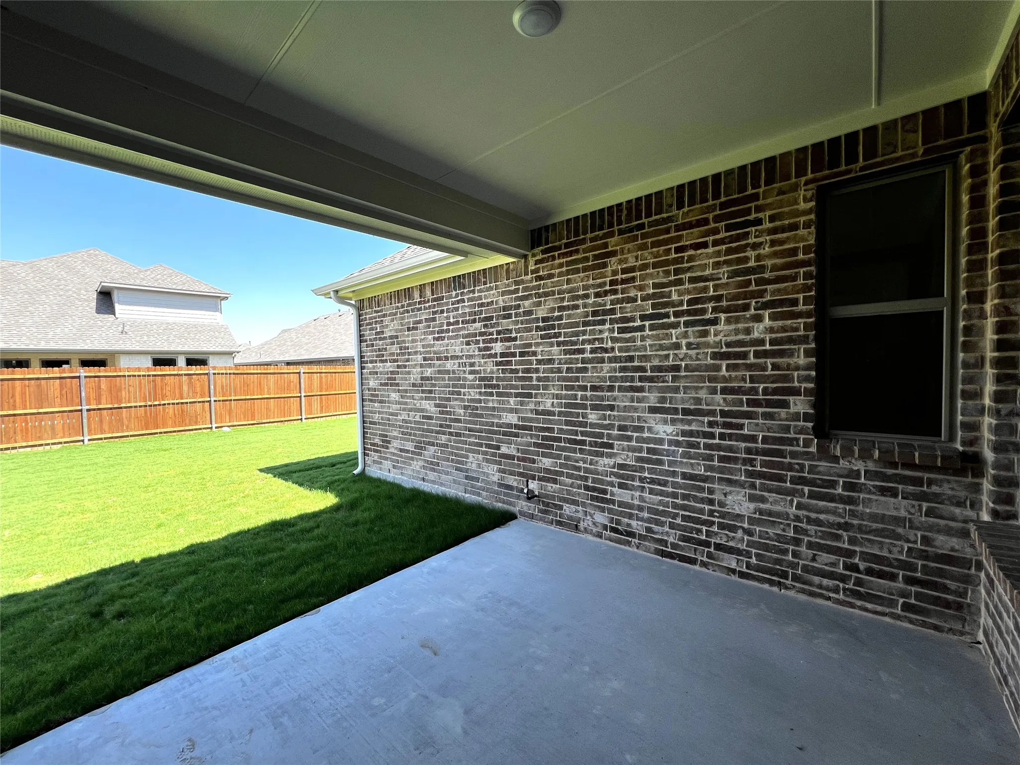 Single Family Residence For Rent in Tarrant County , 5952 Halls Lake Loop, Fort Worth, Texas 76179, 4 Bedroom, 4 Bathroom, 2 Garage spaces, 3,290 Sqft, built in 2024, mls#21403477, Real Estate Agent in Fort Worth, Homes For Rent in Tarrant county, Homes For Rent in Fort Worth, Realtor in Fort Worth Texas, Real Estate Brokerage Independent Realty Texas, Luminita Cordes Realtor