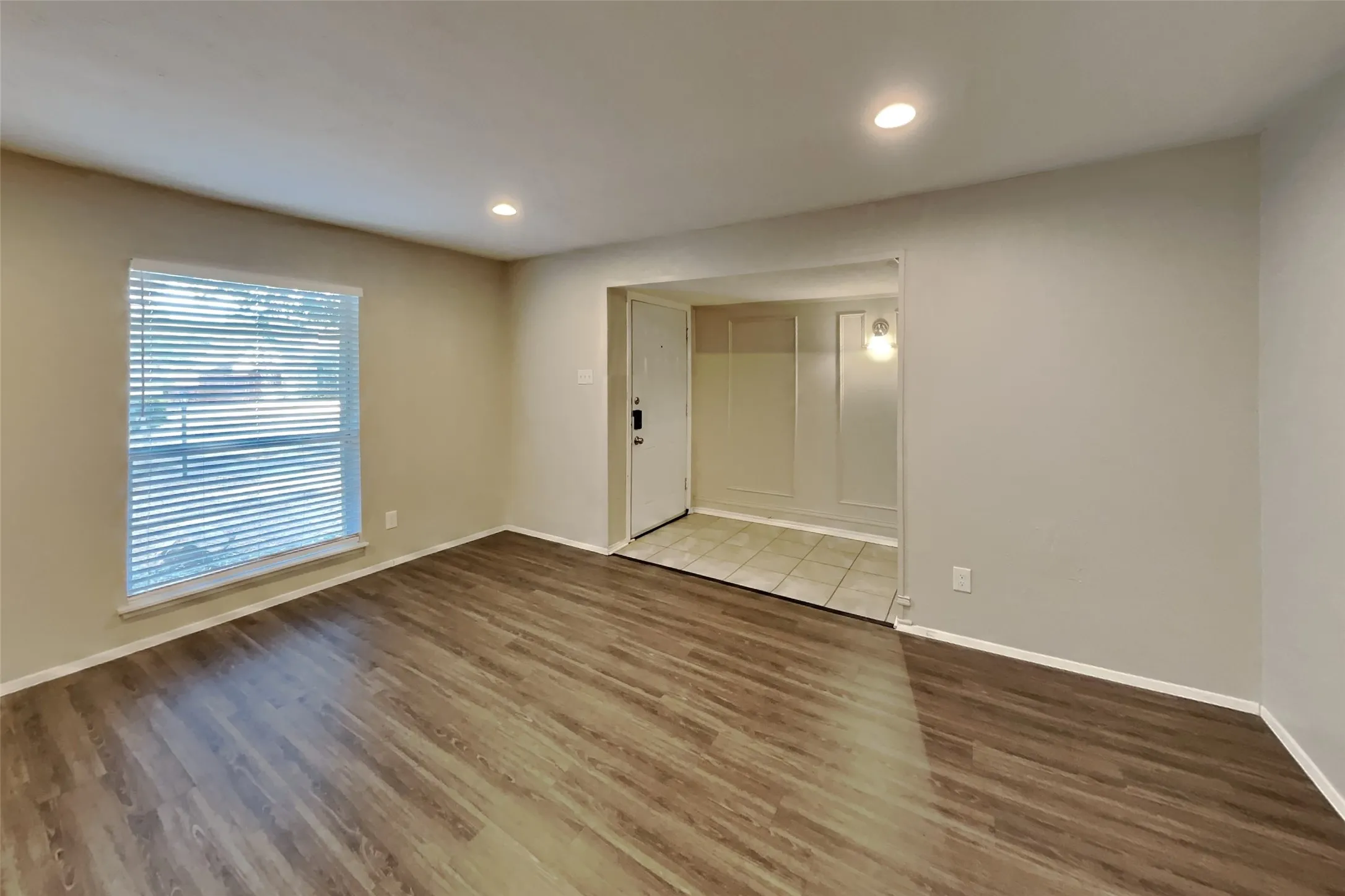 Single Family Residence For Rent in Collin County , 1205 Harvest Glen Drive, Plano, Texas 75023, 3 Bedroom, 2 Bathroom, 2 Garage spaces, 1,828 Sqft, built in 1974, mls#21403480, Real Estate Agent in Plano, Homes For Rent in Collin county, Homes For Rent in Plano, Realtor in Plano Texas, Real Estate Brokerage Independent Realty Texas, Luminita Cordes Realtor