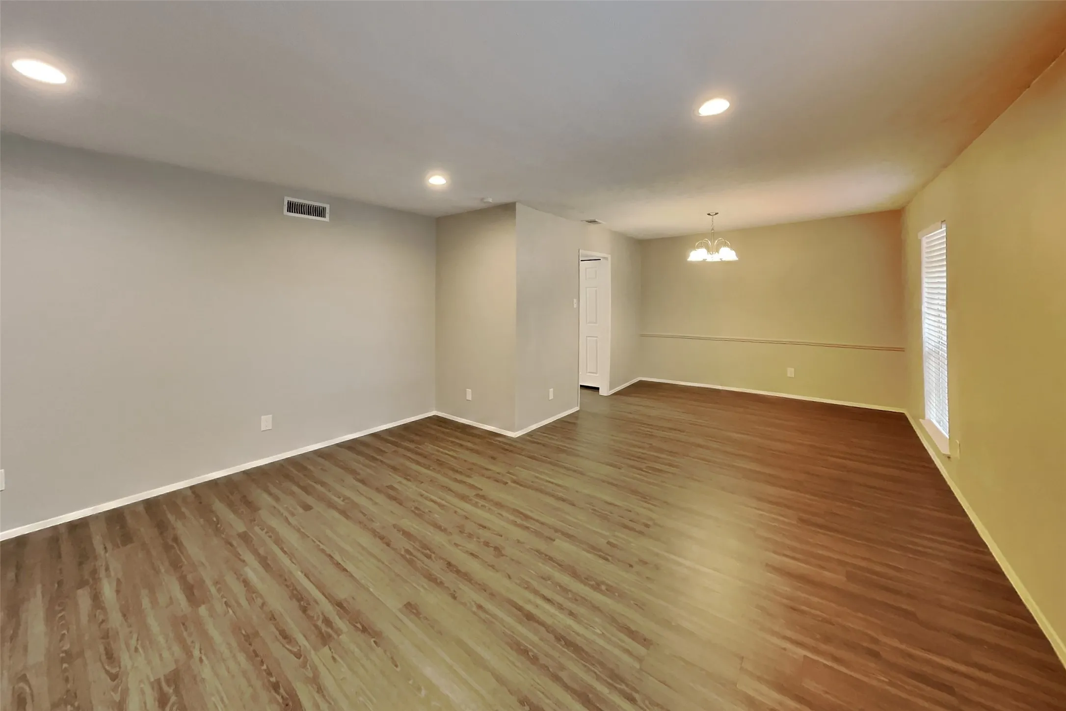 Single Family Residence For Rent in Collin County , 1205 Harvest Glen Drive, Plano, Texas 75023, 3 Bedroom, 2 Bathroom, 2 Garage spaces, 1,828 Sqft, built in 1974, mls#21403480, Real Estate Agent in Plano, Homes For Rent in Collin county, Homes For Rent in Plano, Realtor in Plano Texas, Real Estate Brokerage Independent Realty Texas, Luminita Cordes Realtor