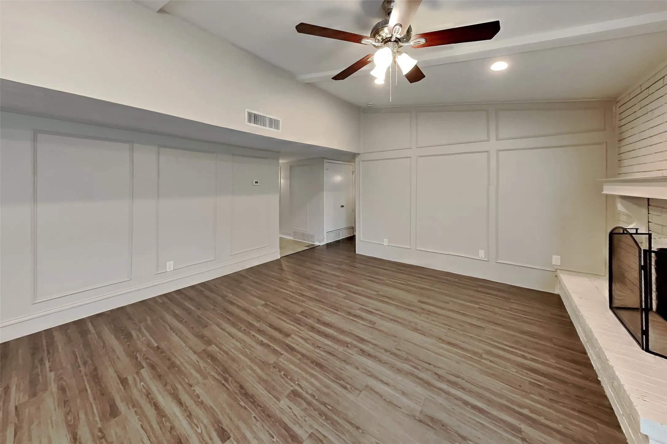 Single Family Residence For Rent in Collin County , 1205 Harvest Glen Drive, Plano, Texas 75023, 3 Bedroom, 2 Bathroom, 2 Garage spaces, 1,828 Sqft, built in 1974, mls#21403480, Real Estate Agent in Plano, Homes For Rent in Collin county, Homes For Rent in Plano, Realtor in Plano Texas, Real Estate Brokerage Independent Realty Texas, Luminita Cordes Realtor