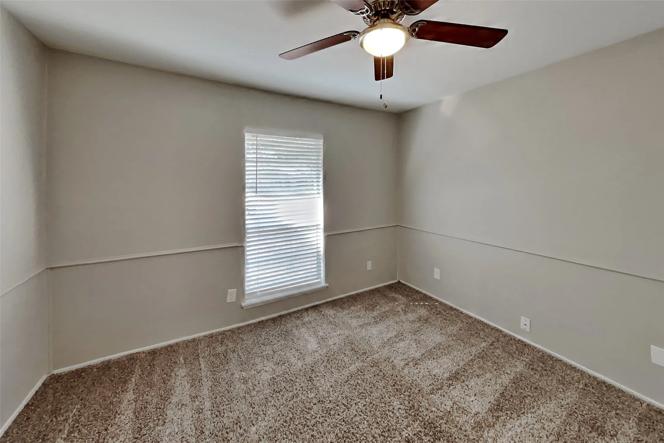 Single Family Residence For Rent in Collin County , 1205 Harvest Glen Drive, Plano, Texas 75023, 3 Bedroom, 2 Bathroom, 2 Garage spaces, 1,828 Sqft, built in 1974, mls#21403480, Real Estate Agent in Plano, Homes For Rent in Collin county, Homes For Rent in Plano, Realtor in Plano Texas, Real Estate Brokerage Independent Realty Texas, Luminita Cordes Realtor