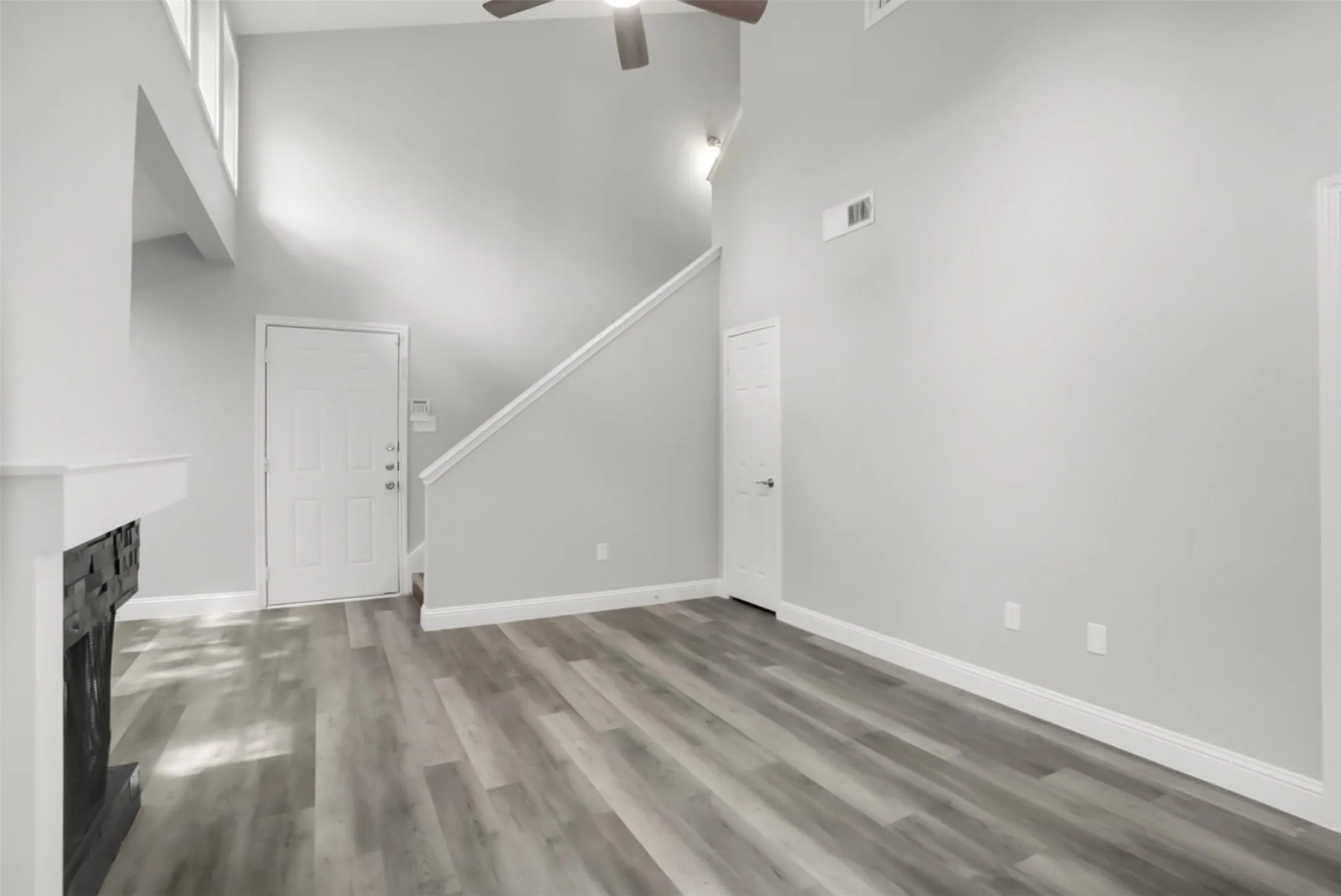 Condominium For Rent in Dallas County , 9254 Forest Lane 408, Dallas, Texas 75243, 2 Bedroom, 2 Bathroom, Garage spaces, 1,064 Sqft, built in 1982, mls#21401047, Real Estate Agent in Dallas, Homes For Rent in Dallas county, Homes For Rent in Dallas, Realtor in Dallas Texas, Real Estate Brokerage Independent Realty Texas, Luminita Cordes Realtor