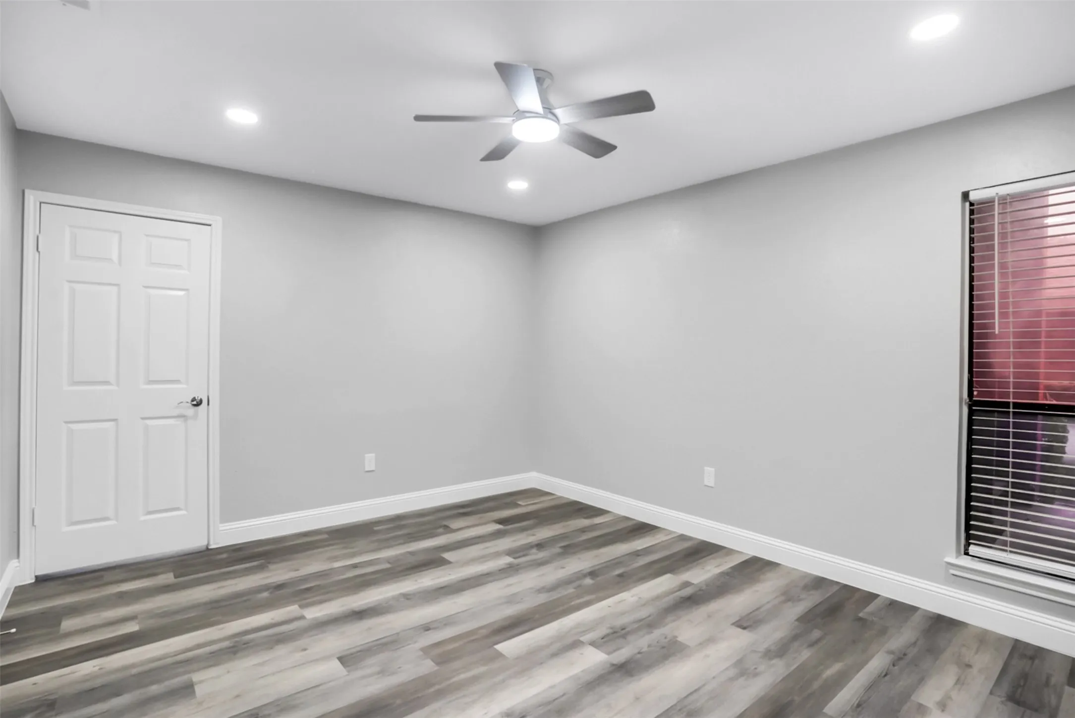 Condominium For Rent in Dallas County , 9254 Forest Lane 408, Dallas, Texas 75243, 2 Bedroom, 2 Bathroom, Garage spaces, 1,064 Sqft, built in 1982, mls#21401047, Real Estate Agent in Dallas, Homes For Rent in Dallas county, Homes For Rent in Dallas, Realtor in Dallas Texas, Real Estate Brokerage Independent Realty Texas, Luminita Cordes Realtor