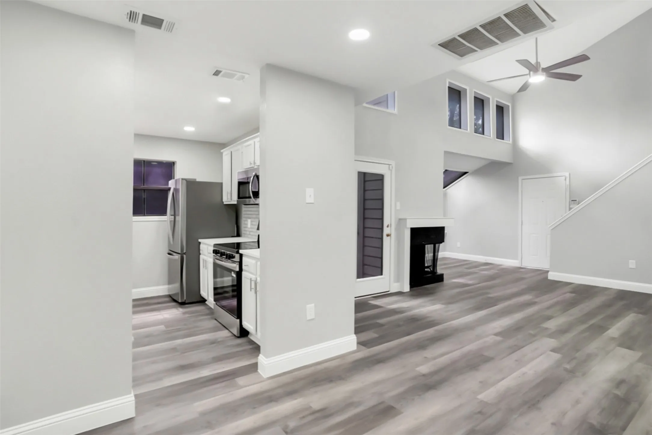 Condominium For Rent in Dallas County , 9254 Forest Lane 408, Dallas, Texas 75243, 2 Bedroom, 2 Bathroom, Garage spaces, 1,064 Sqft, built in 1982, mls#21401047, Real Estate Agent in Dallas, Homes For Rent in Dallas county, Homes For Rent in Dallas, Realtor in Dallas Texas, Real Estate Brokerage Independent Realty Texas, Luminita Cordes Realtor