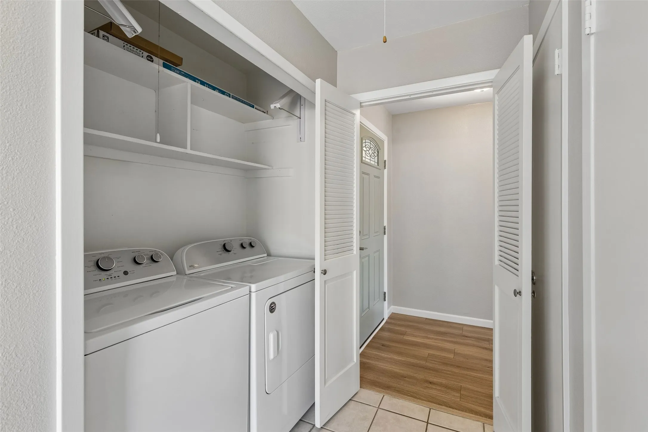 Single Family Residence For Sale in Dallas County , 2023 Inverness Drive, Carrollton, Texas 75007, 3 Bedroom, 2 Bathroom, 2 Garage spaces, 1,436 Sqft, built in 1972, mls#21390798, Real Estate Agent in Carrollton, Homes For Sale in Dallas county, Homes For Sale in Carrollton, Realtor in Carrollton Texas, Real Estate Brokerage Independent Realty Texas, Luminita Cordes Realtor