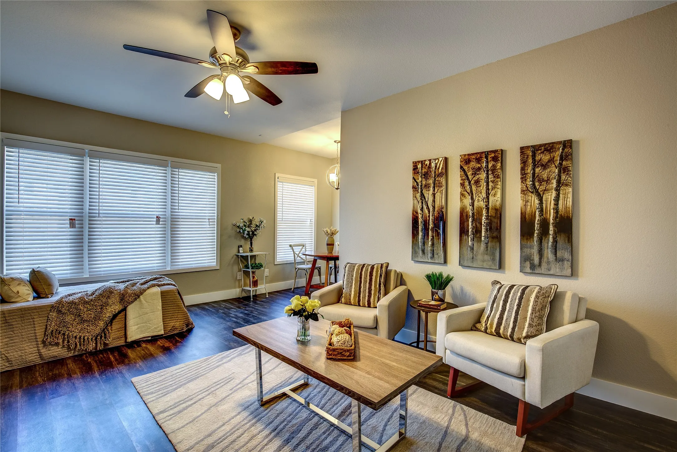 Apartment For Rent in Dallas County , 615 N Marsalis Avenue 9, Dallas, Texas 75203, 1 Bedroom, 1 Bathroom, Garage spaces, 420 Sqft, built in 1926, mls#21403489, Real Estate Agent in Dallas, Homes For Rent in Dallas county, Homes For Rent in Dallas, Realtor in Dallas Texas, Real Estate Brokerage Independent Realty Texas, Luminita Cordes Realtor