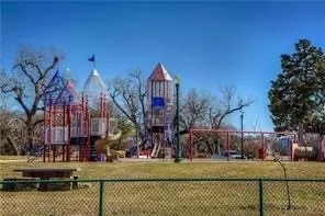 Apartment For Rent in Dallas County , 615 N Marsalis Avenue 9, Dallas, Texas 75203, 1 Bedroom, 1 Bathroom, Garage spaces, 420 Sqft, built in 1926, mls#21403489, Real Estate Agent in Dallas, Homes For Rent in Dallas county, Homes For Rent in Dallas, Realtor in Dallas Texas, Real Estate Brokerage Independent Realty Texas, Luminita Cordes Realtor