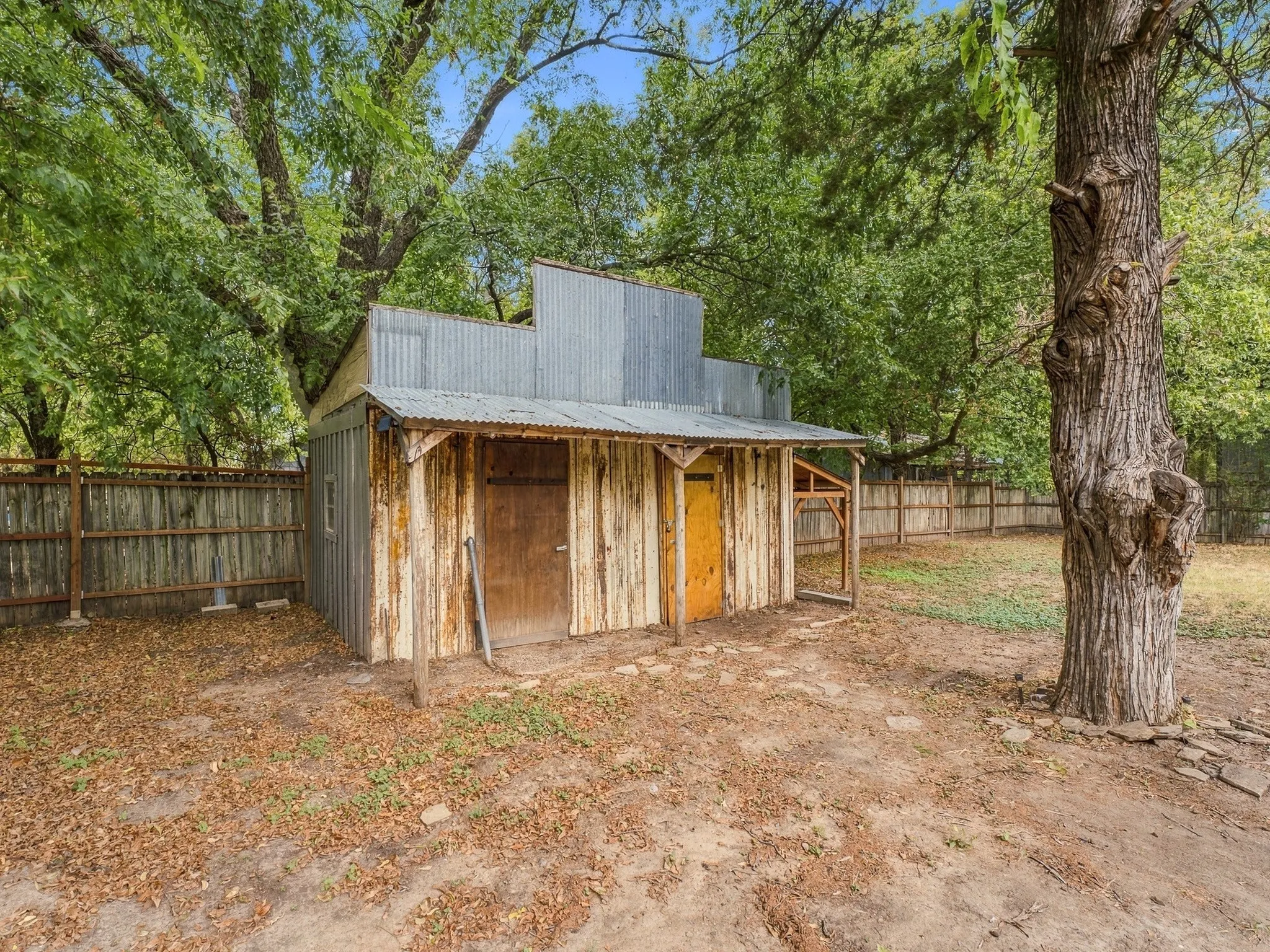 Single Family Residence For Sale in Wise County , 207 N Oneil Street, Alvord, Texas 76225, 2 Bedroom, 1 Bathroom, Garage spaces, 1,248 Sqft, built in 0, mls#21403467, Real Estate Agent in Alvord, Homes For Sale in Wise county, Homes For Sale in Alvord, Realtor in Alvord Texas, Real Estate Brokerage Independent Realty Texas, Luminita Cordes Realtor