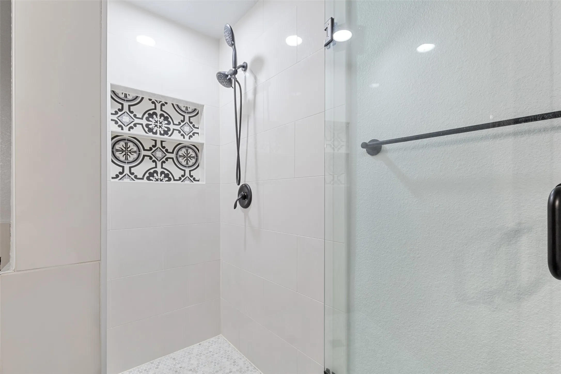 Single Family Residence For Sale in Tarrant County , 14109 Cochise Drive, Fort Worth, Texas 76052, 4 Bedroom, 2 Bathroom, 2 Garage spaces, 1,768 Sqft, built in 2007, mls#21326940, Real Estate Agent in Fort Worth, Homes For Sale in Tarrant county, Homes For Sale in Fort Worth, Realtor in Fort Worth Texas, Real Estate Brokerage Independent Realty Texas, Luminita Cordes Realtor