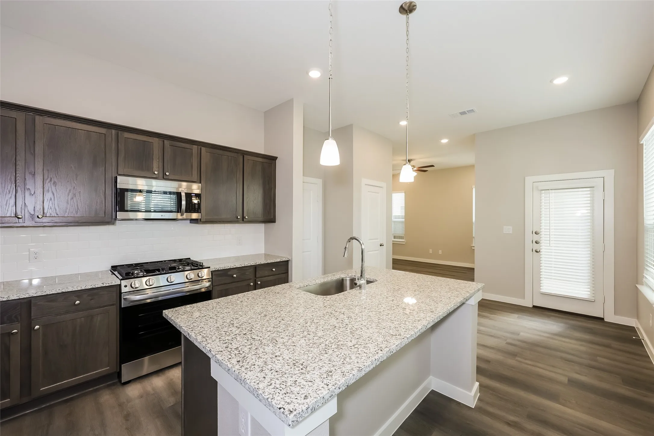 Single Family Residence For Rent in Tarrant County , 704 Painted Loon Drive, Arlington, Texas 76005, 3 Bedroom, 3 Bathroom, 2 Garage spaces, 1,464 Sqft, built in 2025, mls#21400636, Real Estate Agent in Arlington, Homes For Rent in Tarrant county, Homes For Rent in Arlington, Realtor in Arlington Texas, Real Estate Brokerage Independent Realty Texas, Luminita Cordes Realtor