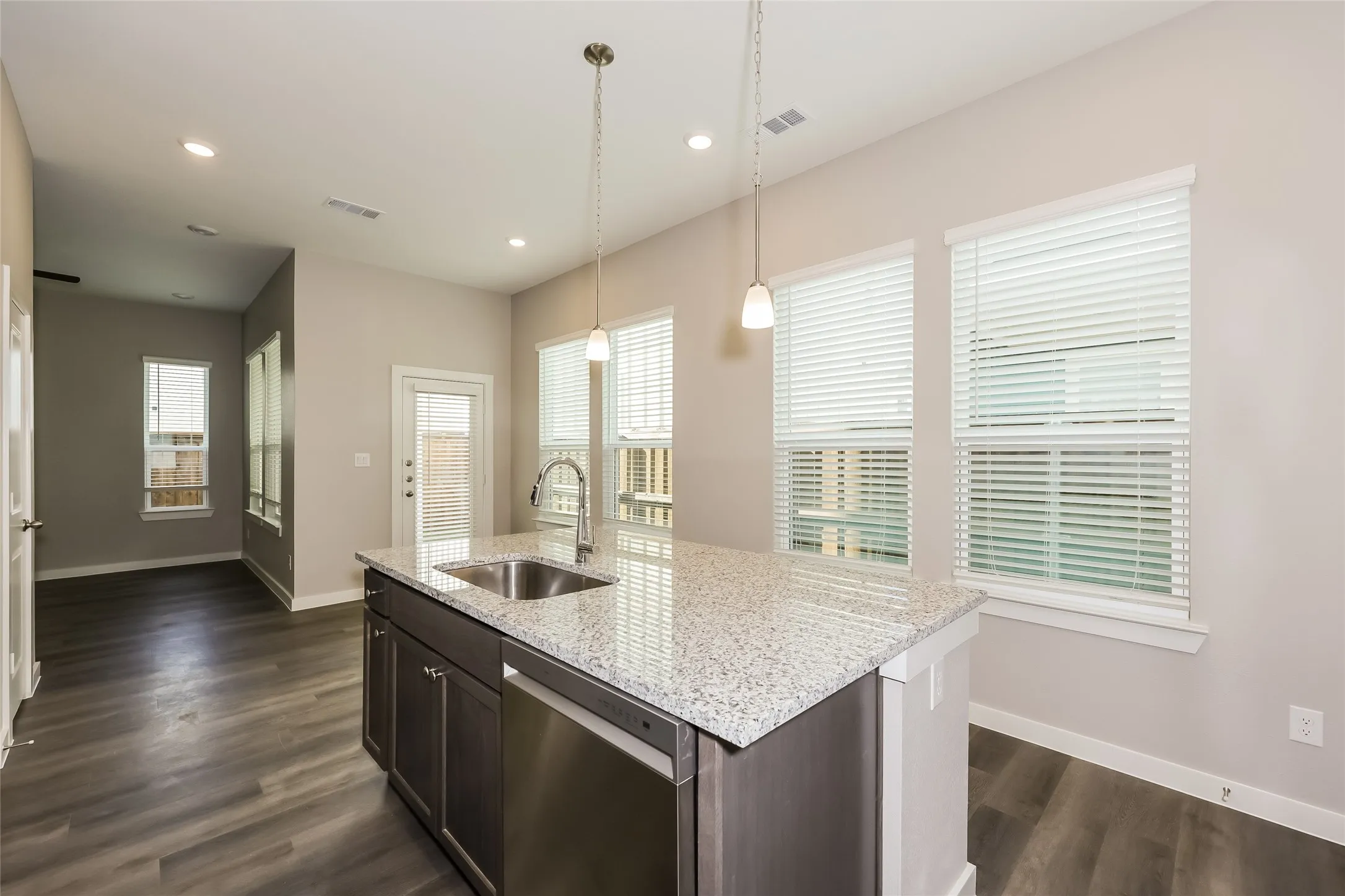 Single Family Residence For Rent in Tarrant County , 704 Painted Loon Drive, Arlington, Texas 76005, 3 Bedroom, 3 Bathroom, 2 Garage spaces, 1,464 Sqft, built in 2025, mls#21400636, Real Estate Agent in Arlington, Homes For Rent in Tarrant county, Homes For Rent in Arlington, Realtor in Arlington Texas, Real Estate Brokerage Independent Realty Texas, Luminita Cordes Realtor