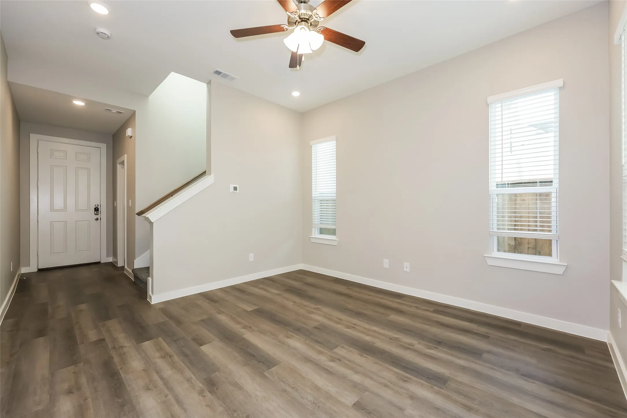 Single Family Residence For Rent in Tarrant County , 704 Painted Loon Drive, Arlington, Texas 76005, 3 Bedroom, 3 Bathroom, 2 Garage spaces, 1,464 Sqft, built in 2025, mls#21400636, Real Estate Agent in Arlington, Homes For Rent in Tarrant county, Homes For Rent in Arlington, Realtor in Arlington Texas, Real Estate Brokerage Independent Realty Texas, Luminita Cordes Realtor
