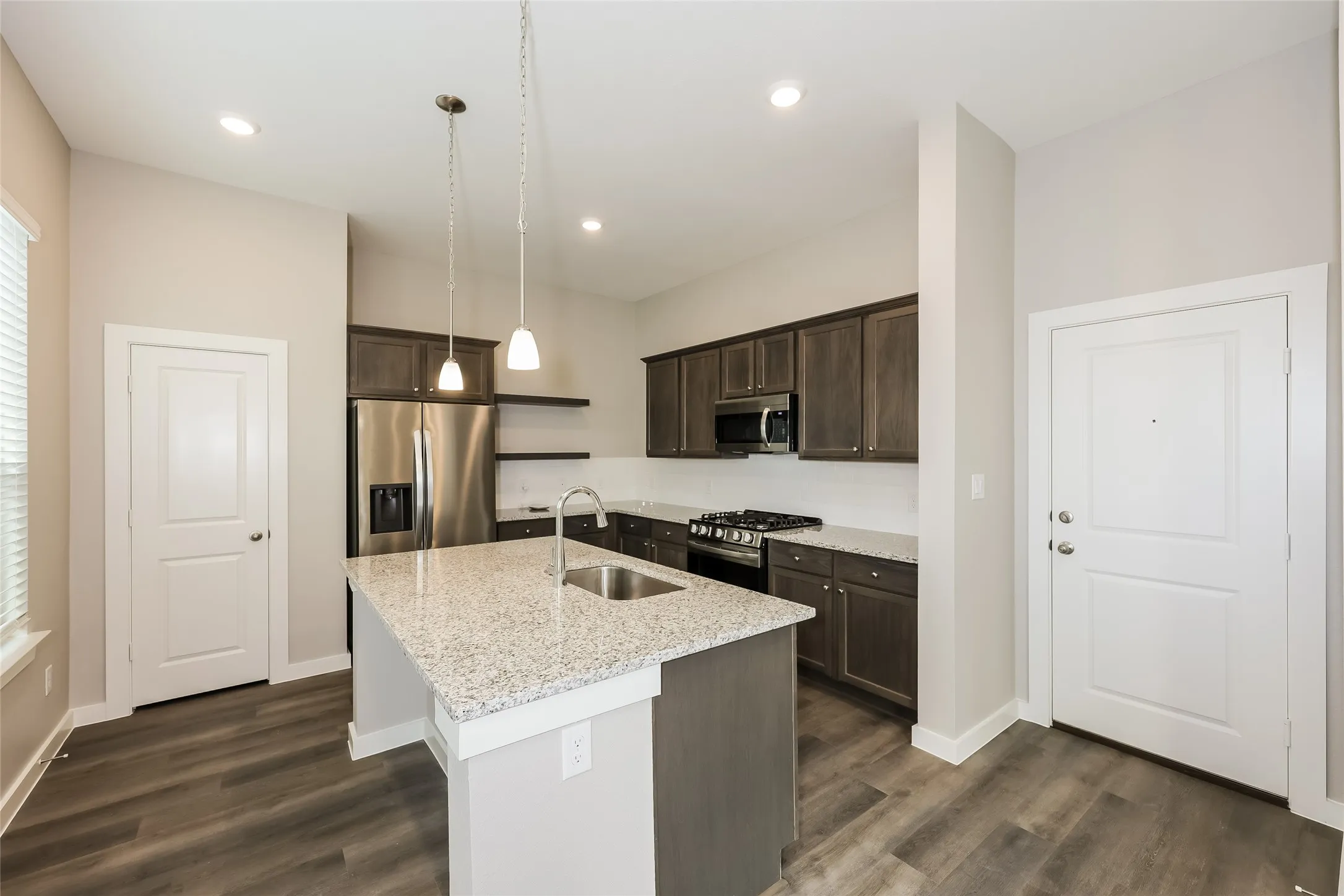 Single Family Residence For Rent in Tarrant County , 704 Painted Loon Drive, Arlington, Texas 76005, 3 Bedroom, 3 Bathroom, 2 Garage spaces, 1,464 Sqft, built in 2025, mls#21400636, Real Estate Agent in Arlington, Homes For Rent in Tarrant county, Homes For Rent in Arlington, Realtor in Arlington Texas, Real Estate Brokerage Independent Realty Texas, Luminita Cordes Realtor