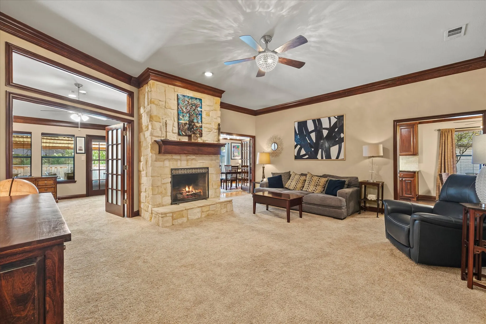 Single Family Residence For Sale in Rockwall County , 1107 Bayshore Drive, Rockwall, Texas 75087, 3 Bedroom, 2 Bathroom, 2 Garage spaces, 2,001 Sqft, built in 1984, mls#21401063, Real Estate Agent in Rockwall, Homes For Sale in Rockwall county, Homes For Sale in Rockwall, Realtor in Rockwall Texas, Real Estate Brokerage Independent Realty Texas, Luminita Cordes Realtor