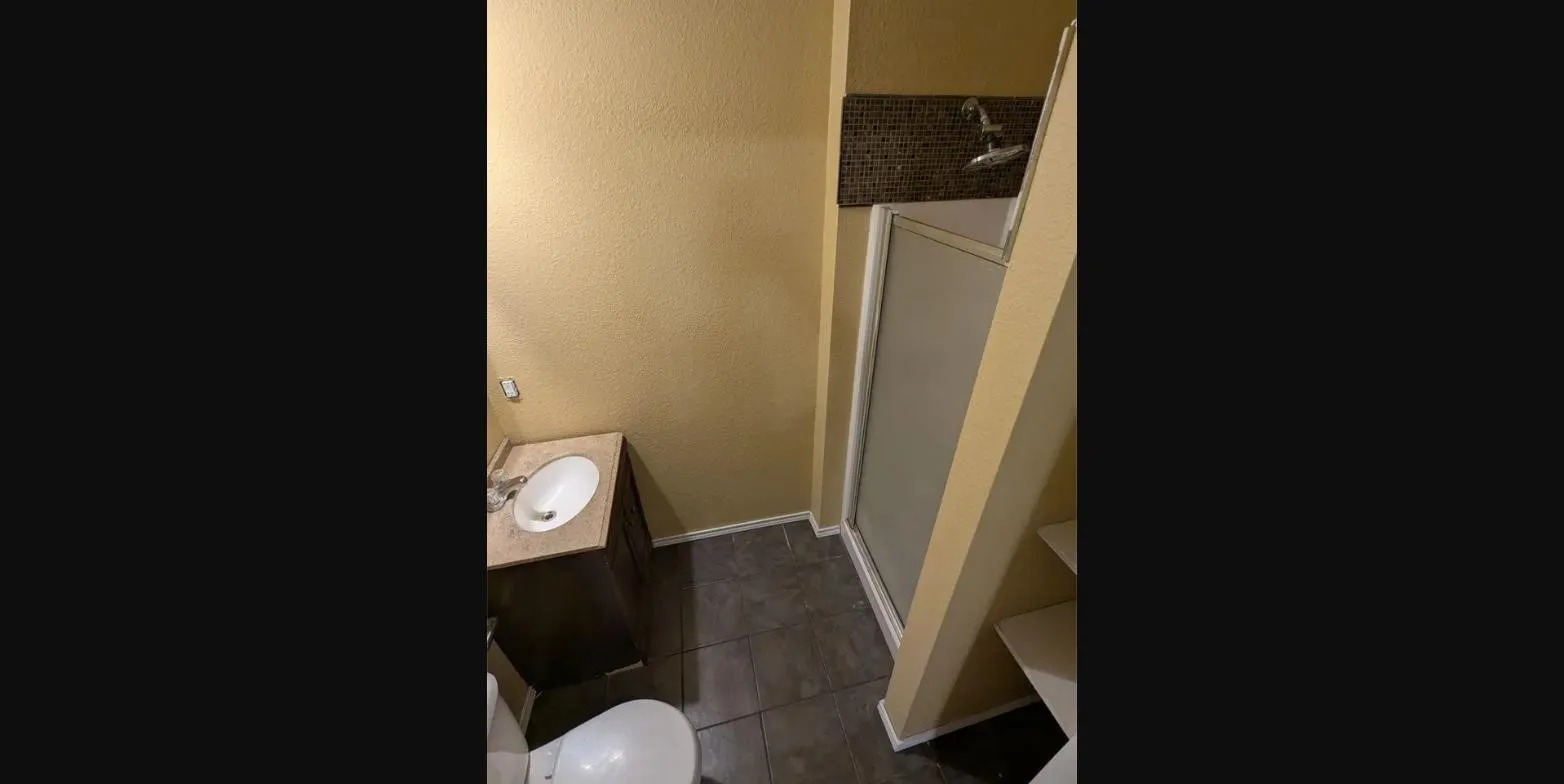 Single Family Residence For Rent in Parker County , 912 Red Bud Drive, Azle, Texas 76020, 3 Bedroom, 2 Bathroom, Garage spaces, 1,162 Sqft, built in 1955, mls#21392401, Real Estate Agent in Azle, Homes For Rent in Parker county, Homes For Rent in Azle, Realtor in Azle Texas, Real Estate Brokerage Independent Realty Texas, Luminita Cordes Realtor