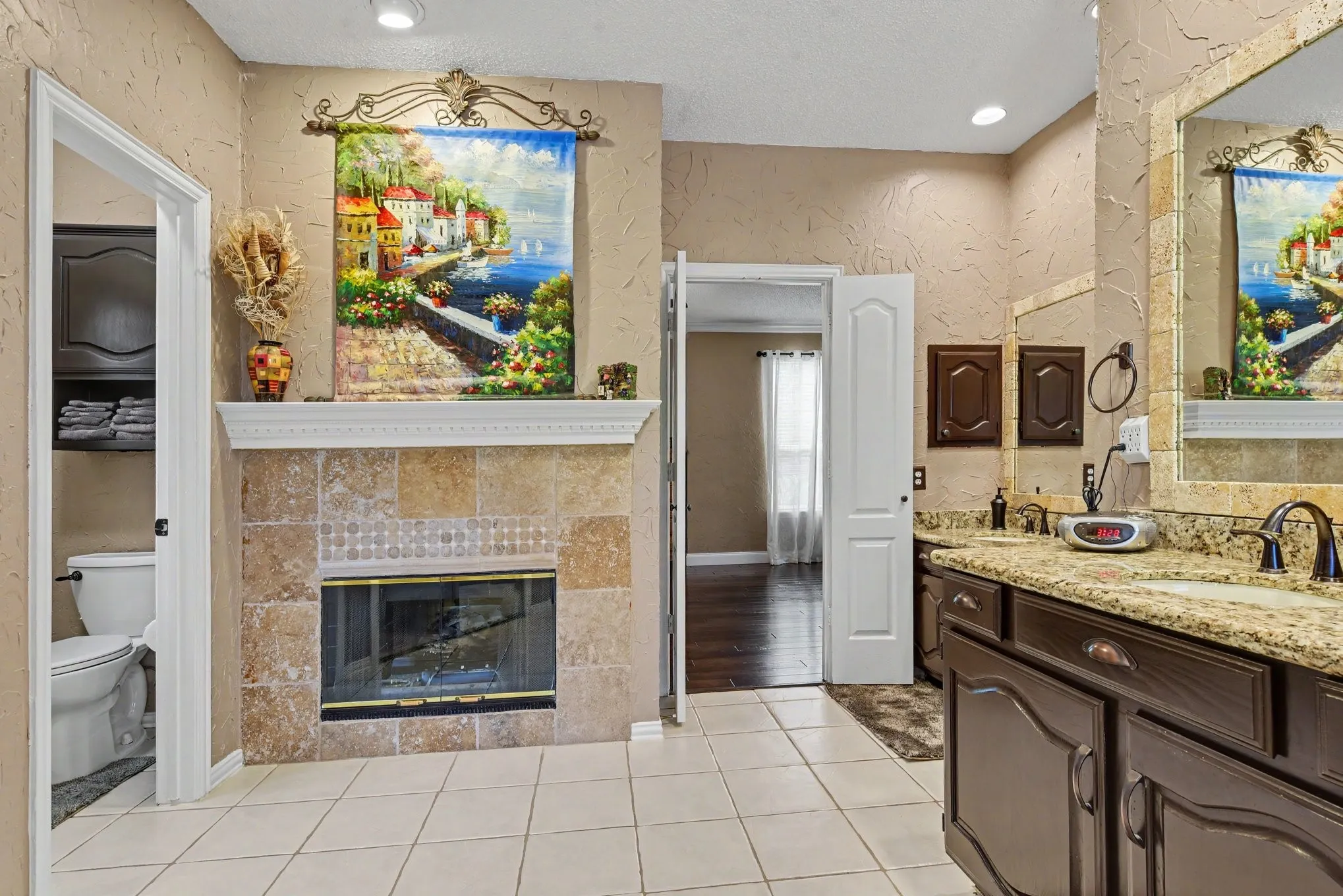 Single Family Residence For Sale in Collin County , 1713 Endicott Drive, Plano, Texas 75025, 5 Bedroom, 4 Bathroom, 2 Garage spaces, 3,370 Sqft, built in 1990, mls#21403505, Real Estate Agent in Plano, Homes For Sale in Collin county, Homes For Sale in Plano, Realtor in Plano Texas, Real Estate Brokerage Independent Realty Texas, Luminita Cordes Realtor