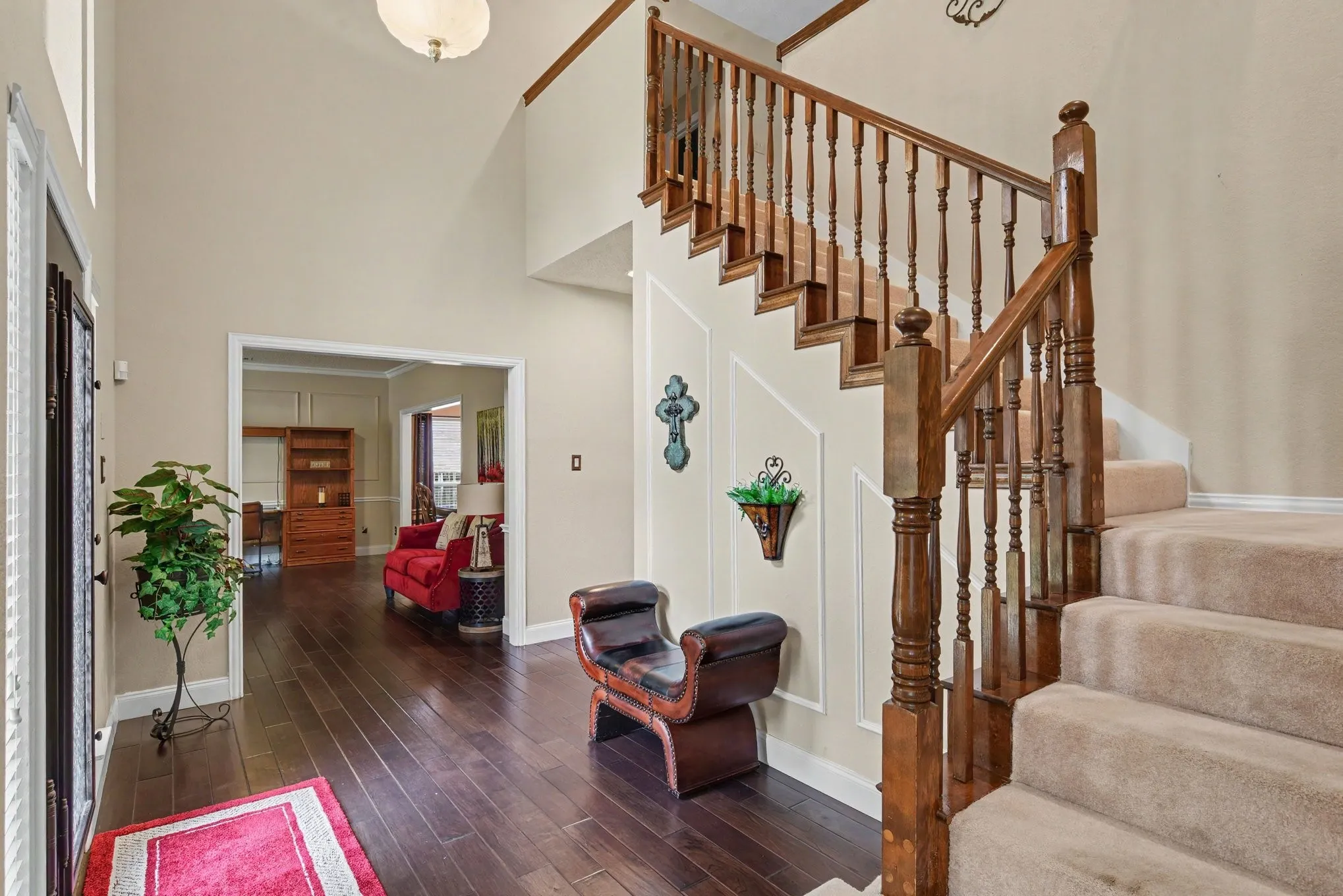 Single Family Residence For Sale in Collin County , 1713 Endicott Drive, Plano, Texas 75025, 5 Bedroom, 4 Bathroom, 2 Garage spaces, 3,370 Sqft, built in 1990, mls#21403505, Real Estate Agent in Plano, Homes For Sale in Collin county, Homes For Sale in Plano, Realtor in Plano Texas, Real Estate Brokerage Independent Realty Texas, Luminita Cordes Realtor