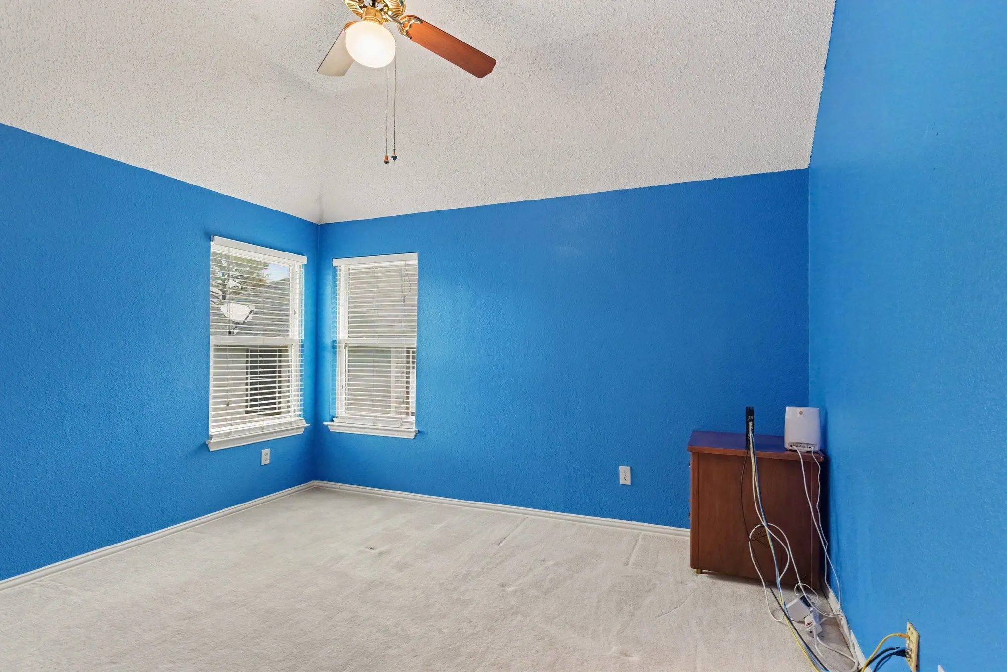 Single Family Residence For Sale in Collin County , 1713 Endicott Drive, Plano, Texas 75025, 5 Bedroom, 4 Bathroom, 2 Garage spaces, 3,370 Sqft, built in 1990, mls#21403505, Real Estate Agent in Plano, Homes For Sale in Collin county, Homes For Sale in Plano, Realtor in Plano Texas, Real Estate Brokerage Independent Realty Texas, Luminita Cordes Realtor