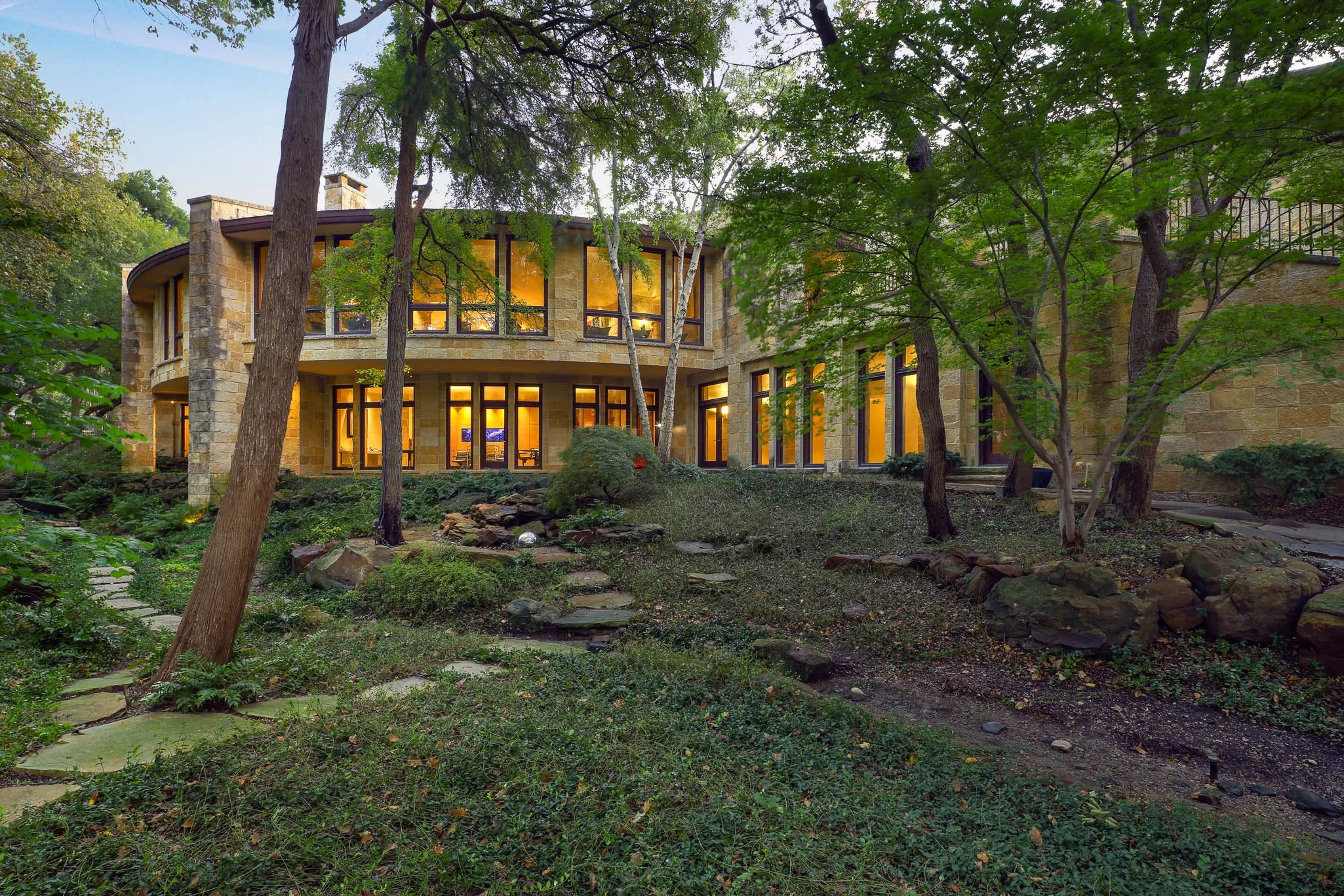 Single Family Residence For Sale in Dallas County , 5110 Park Lane, Dallas, Texas 75220, 5 Bedroom, 9 Bathroom, Garage spaces, 14,921 Sqft, built in 2003, mls#21401453, Real Estate Agent in Dallas, Homes For Sale in Dallas county, Homes For Sale in Dallas, Realtor in Dallas Texas, Real Estate Brokerage Independent Realty Texas, Luminita Cordes Realtor