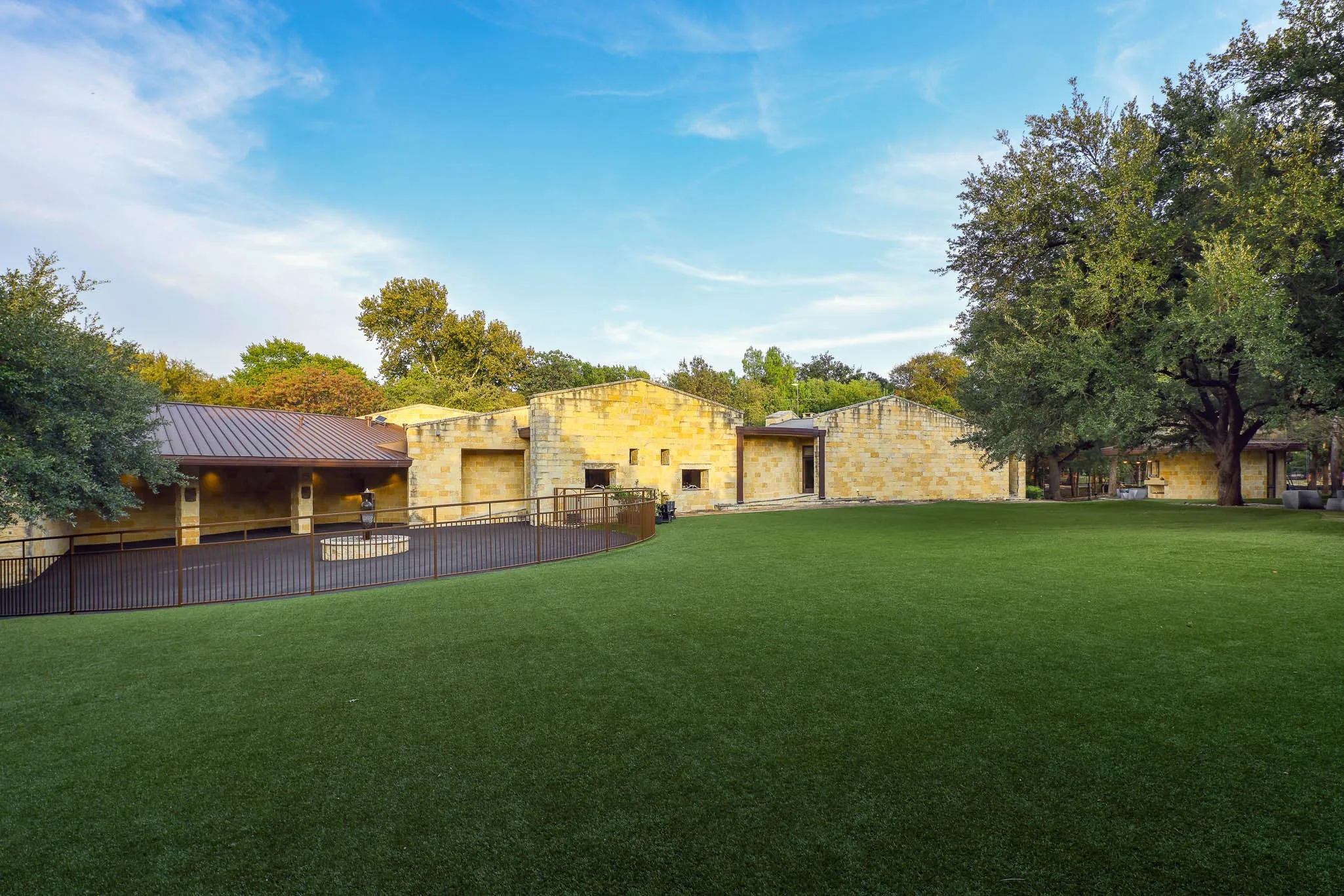 Single Family Residence For Sale in Dallas County , 5110 Park Lane, Dallas, Texas 75220, 5 Bedroom, 9 Bathroom, Garage spaces, 14,921 Sqft, built in 2003, mls#21401453, Real Estate Agent in Dallas, Homes For Sale in Dallas county, Homes For Sale in Dallas, Realtor in Dallas Texas, Real Estate Brokerage Independent Realty Texas, Luminita Cordes Realtor
