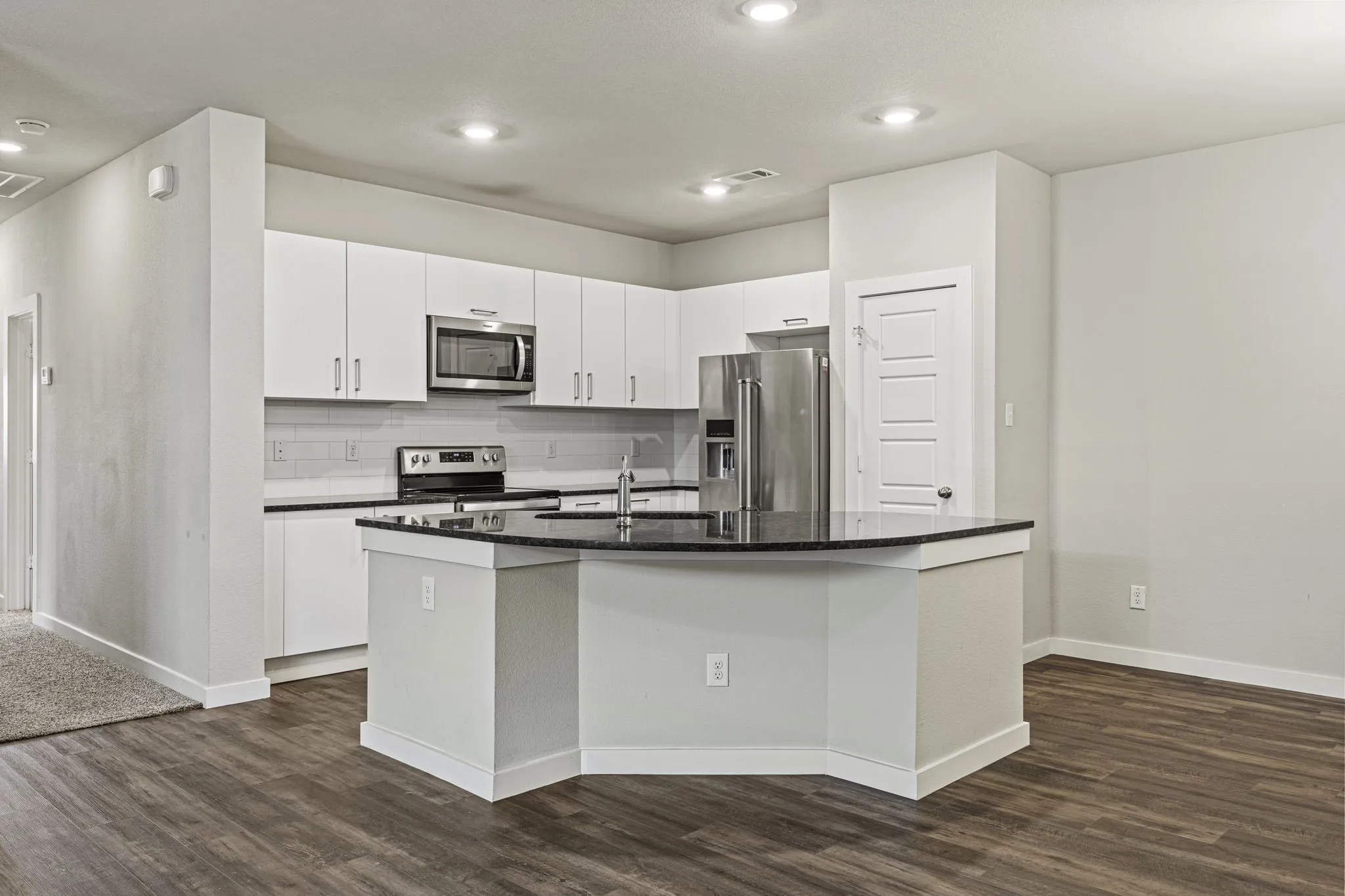 Duplex For Rent in Ellis County , 617 Blackland Drive, Venus, Texas 76084, 3 Bedroom, 2 Bathroom, 2 Garage spaces, 1,361 Sqft, built in 2023, mls#21403527, Real Estate Agent in Venus, Homes For Rent in Ellis county, Homes For Rent in Venus, Realtor in Venus Texas, Real Estate Brokerage Independent Realty Texas, Luminita Cordes Realtor