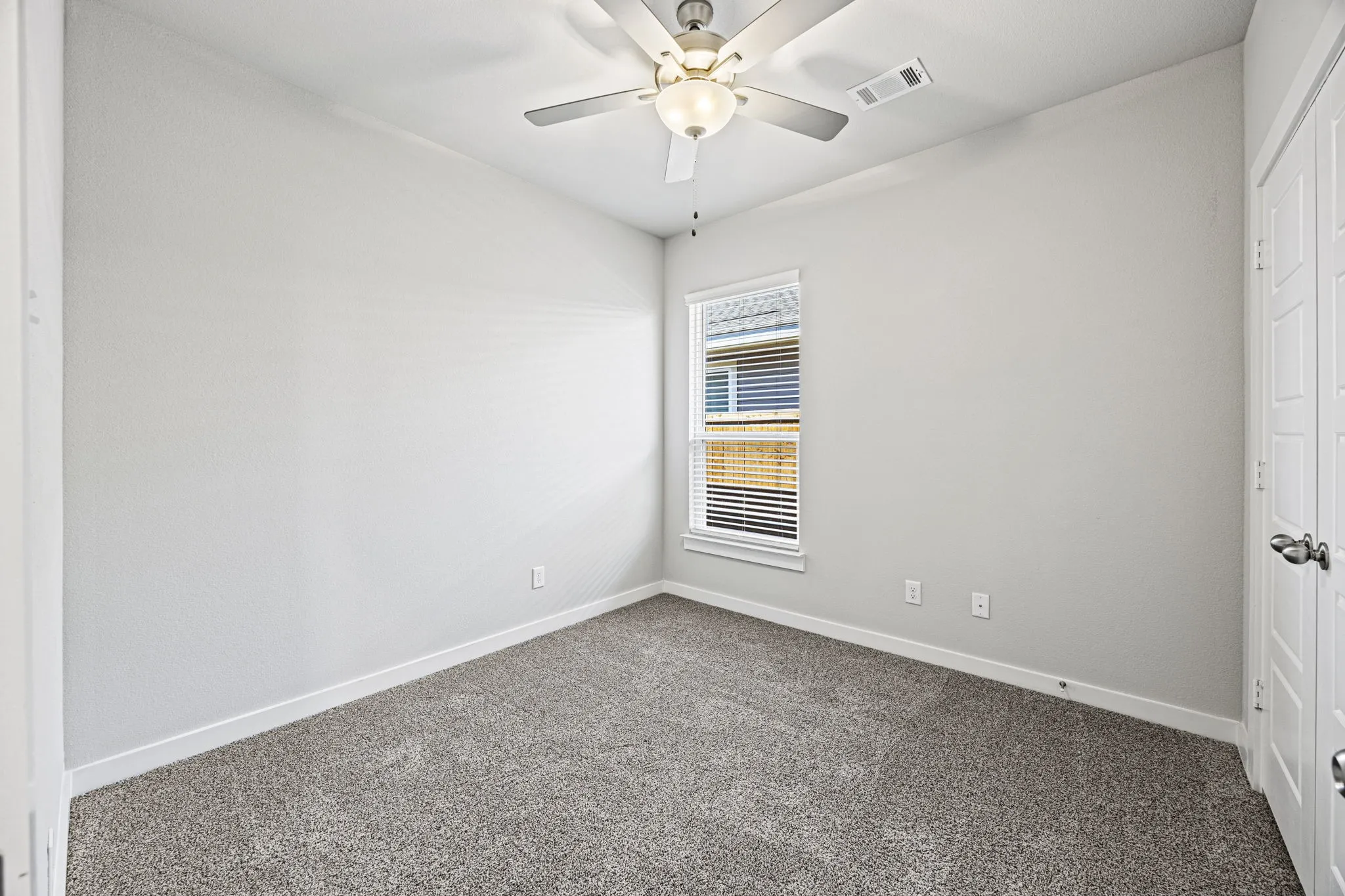 Duplex For Rent in Ellis County , 617 Blackland Drive, Venus, Texas 76084, 3 Bedroom, 2 Bathroom, 2 Garage spaces, 1,361 Sqft, built in 2023, mls#21403527, Real Estate Agent in Venus, Homes For Rent in Ellis county, Homes For Rent in Venus, Realtor in Venus Texas, Real Estate Brokerage Independent Realty Texas, Luminita Cordes Realtor