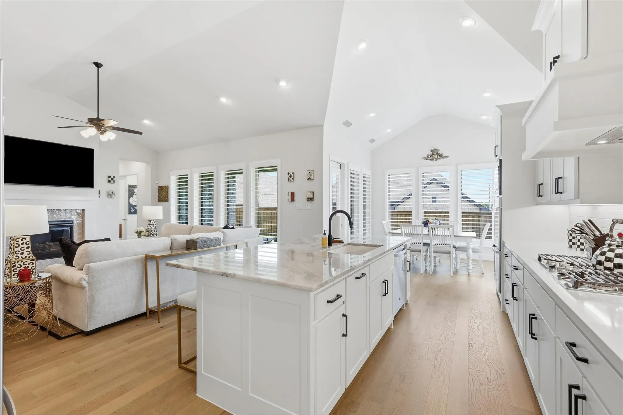 Single Family Residence For Rent in Rockwall County , 1917 Foothill Road, Rockwall, Texas 75087, 4 Bedroom, 4 Bathroom, 3 Garage spaces, 3,411 Sqft, built in 2025, mls#21403532, Real Estate Agent in Rockwall, Homes For Rent in Rockwall county, Homes For Rent in Rockwall, Realtor in Rockwall Texas, Real Estate Brokerage Independent Realty Texas, Luminita Cordes Realtor