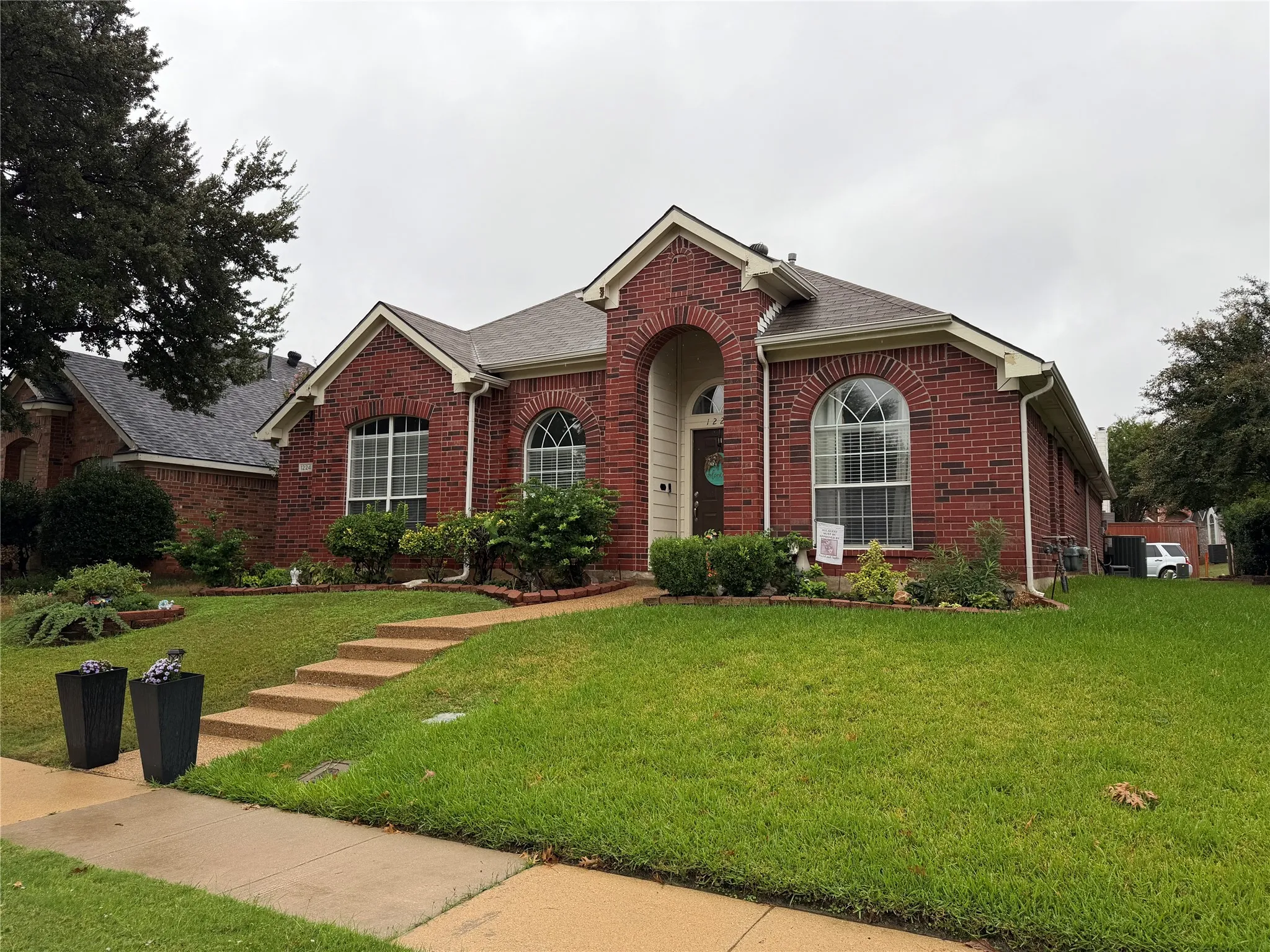 Single Family Residence For Rent in Denton County , 1224 Tanner Drive, Lewisville, Texas 75077, 3 Bedroom, 2 Bathroom, 2 Garage spaces, 1,843 Sqft, built in 1998, mls#21403388, Real Estate Agent in Lewisville, Homes For Rent in Denton county, Homes For Rent in Lewisville, Realtor in Lewisville Texas, Real Estate Brokerage Independent Realty Texas, Luminita Cordes Realtor