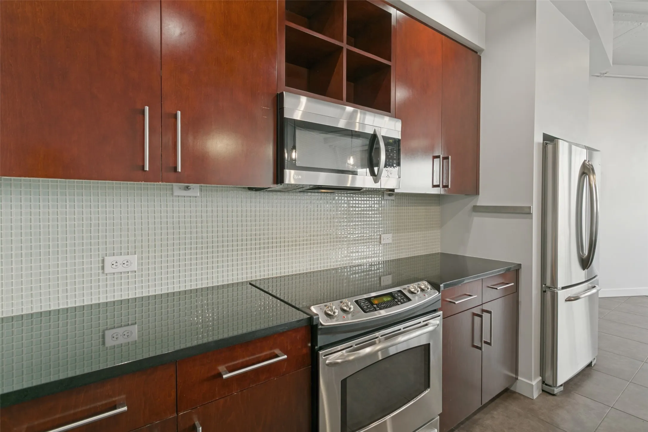 Condominium For Sale in Tarrant County , 2600 W 7th Street 1533, Fort Worth, Texas 76107, 1 Bedroom, 1 Bathroom, 2 Garage spaces, 1,263 Sqft, built in 1928, mls#21396270, Real Estate Agent in Fort Worth, Homes For Sale in Tarrant county, Homes For Sale in Fort Worth, Realtor in Fort Worth Texas, Real Estate Brokerage Independent Realty Texas, Luminita Cordes Realtor