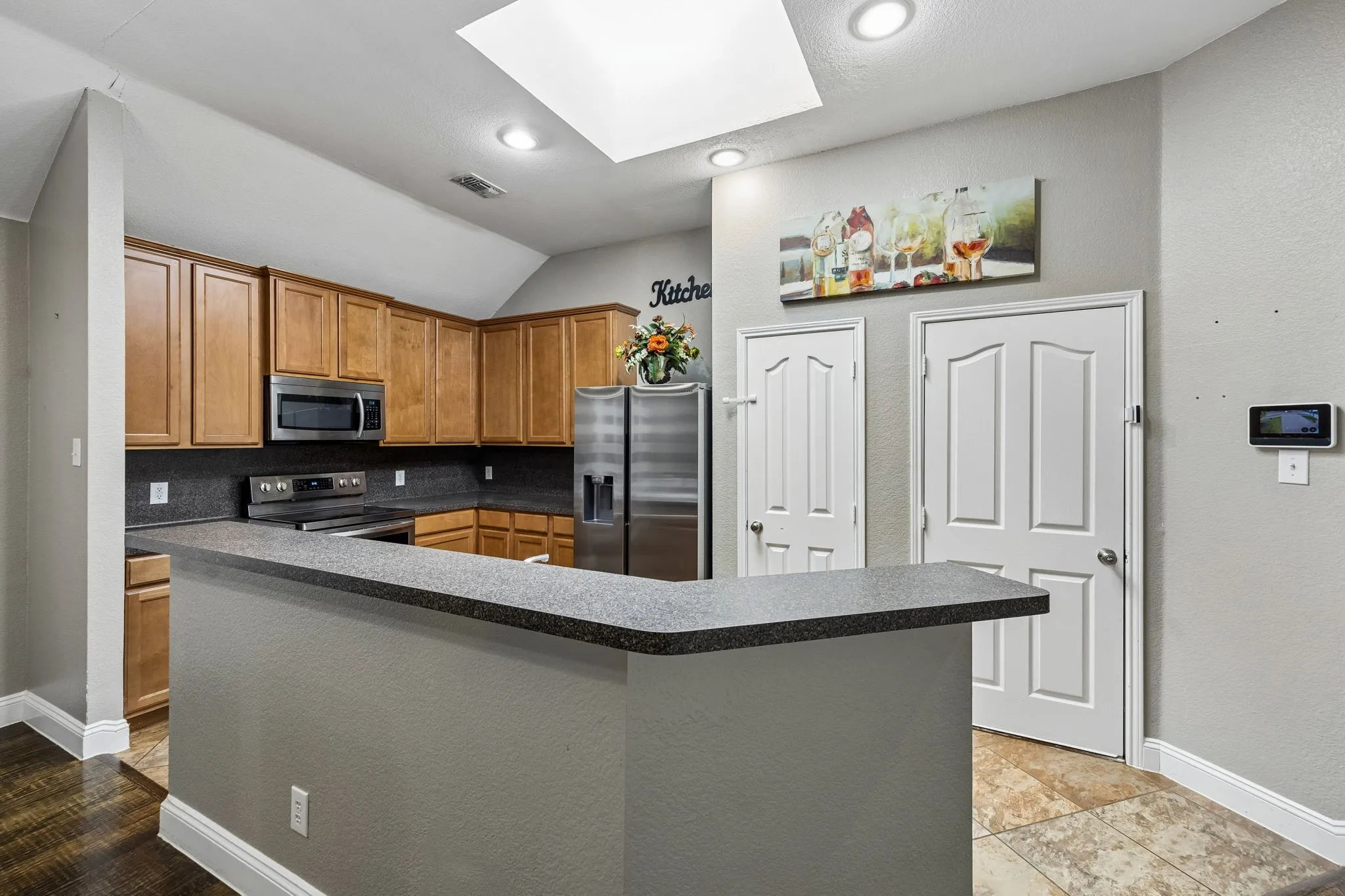 Single Family Residence For Rent in Denton County , 1023 Aviary, Aubrey, Texas 76227, 3 Bedroom, 2 Bathroom, 2 Garage spaces, 1,733 Sqft, built in 2003, mls#21403539, Real Estate Agent in Aubrey, Homes For Rent in Denton county, Homes For Rent in Aubrey, Realtor in Aubrey Texas, Real Estate Brokerage Independent Realty Texas, Luminita Cordes Realtor