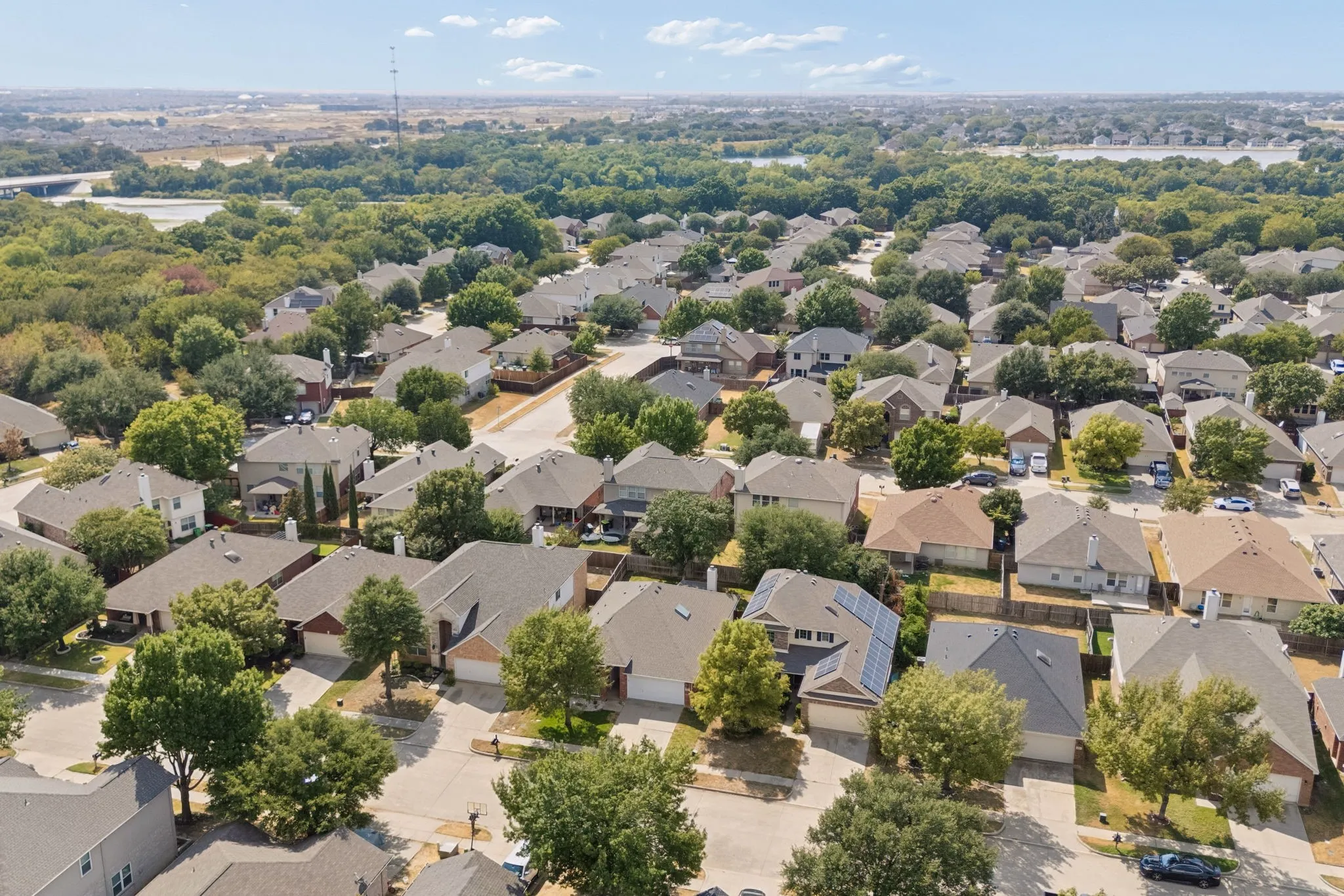 Single Family Residence For Rent in Denton County , 1023 Aviary, Aubrey, Texas 76227, 3 Bedroom, 2 Bathroom, 2 Garage spaces, 1,733 Sqft, built in 2003, mls#21403539, Real Estate Agent in Aubrey, Homes For Rent in Denton county, Homes For Rent in Aubrey, Realtor in Aubrey Texas, Real Estate Brokerage Independent Realty Texas, Luminita Cordes Realtor