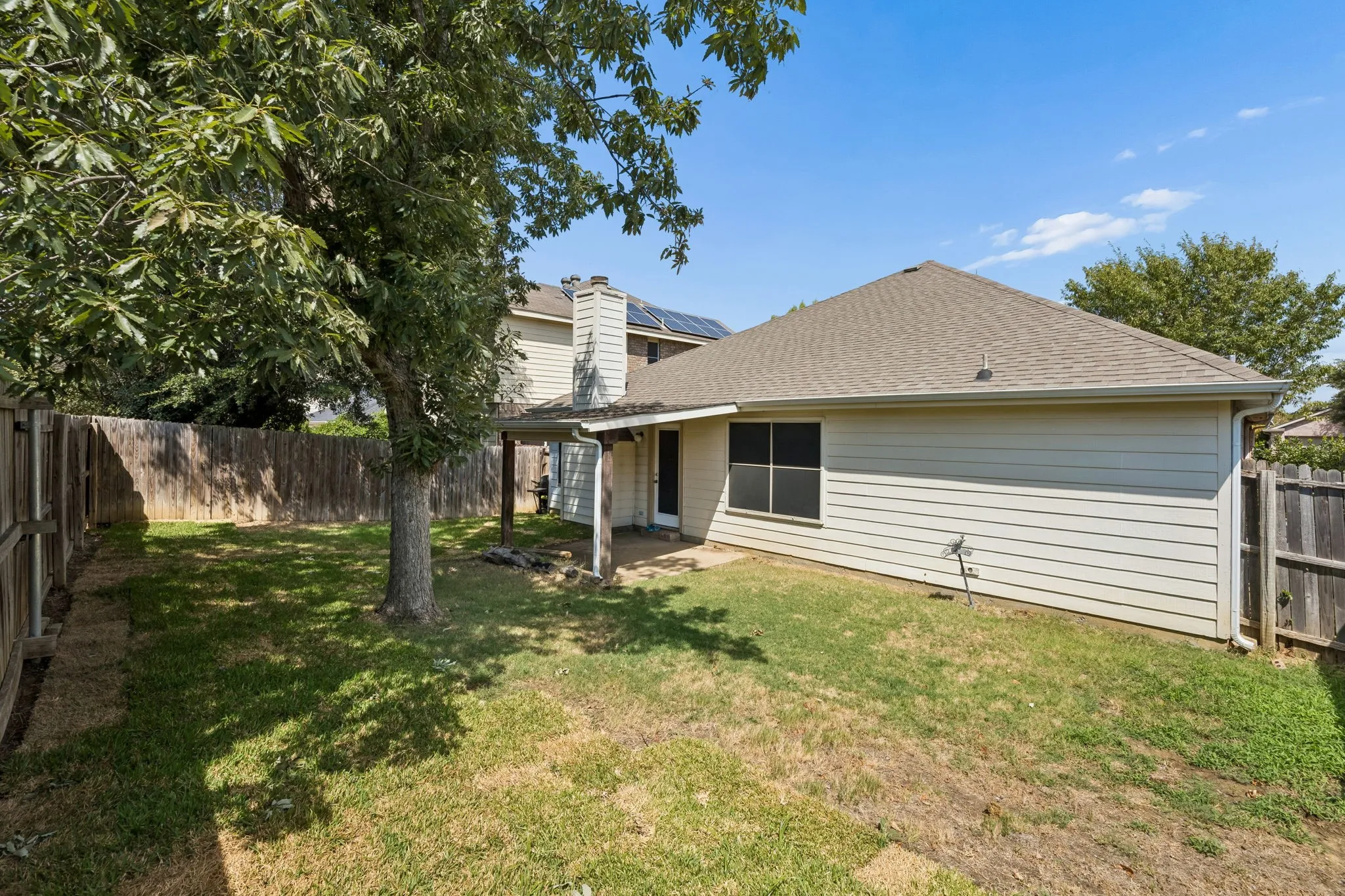 Single Family Residence For Rent in Denton County , 1023 Aviary, Aubrey, Texas 76227, 3 Bedroom, 2 Bathroom, 2 Garage spaces, 1,733 Sqft, built in 2003, mls#21403539, Real Estate Agent in Aubrey, Homes For Rent in Denton county, Homes For Rent in Aubrey, Realtor in Aubrey Texas, Real Estate Brokerage Independent Realty Texas, Luminita Cordes Realtor