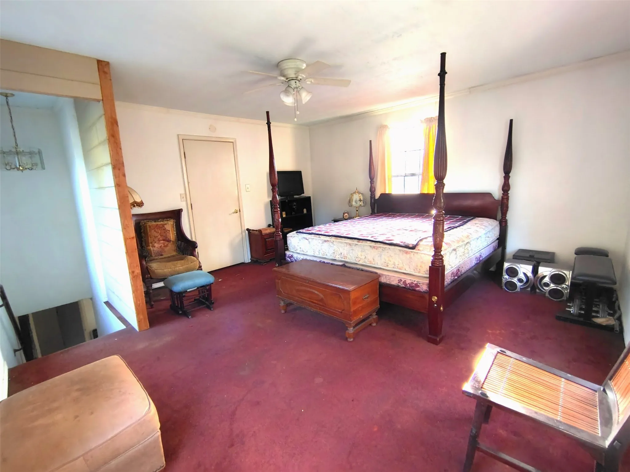 Single Family Residence For Sale in Dallas County , 516 & 518 S Glasgow Drive, Dallas, Texas 75223, 4 Bedroom, 3 Bathroom, Garage spaces, 2,025 Sqft, built in 1915, mls#21403386, Real Estate Agent in Dallas, Homes For Sale in Dallas county, Homes For Sale in Dallas, Realtor in Dallas Texas, Real Estate Brokerage Independent Realty Texas, Luminita Cordes Realtor
