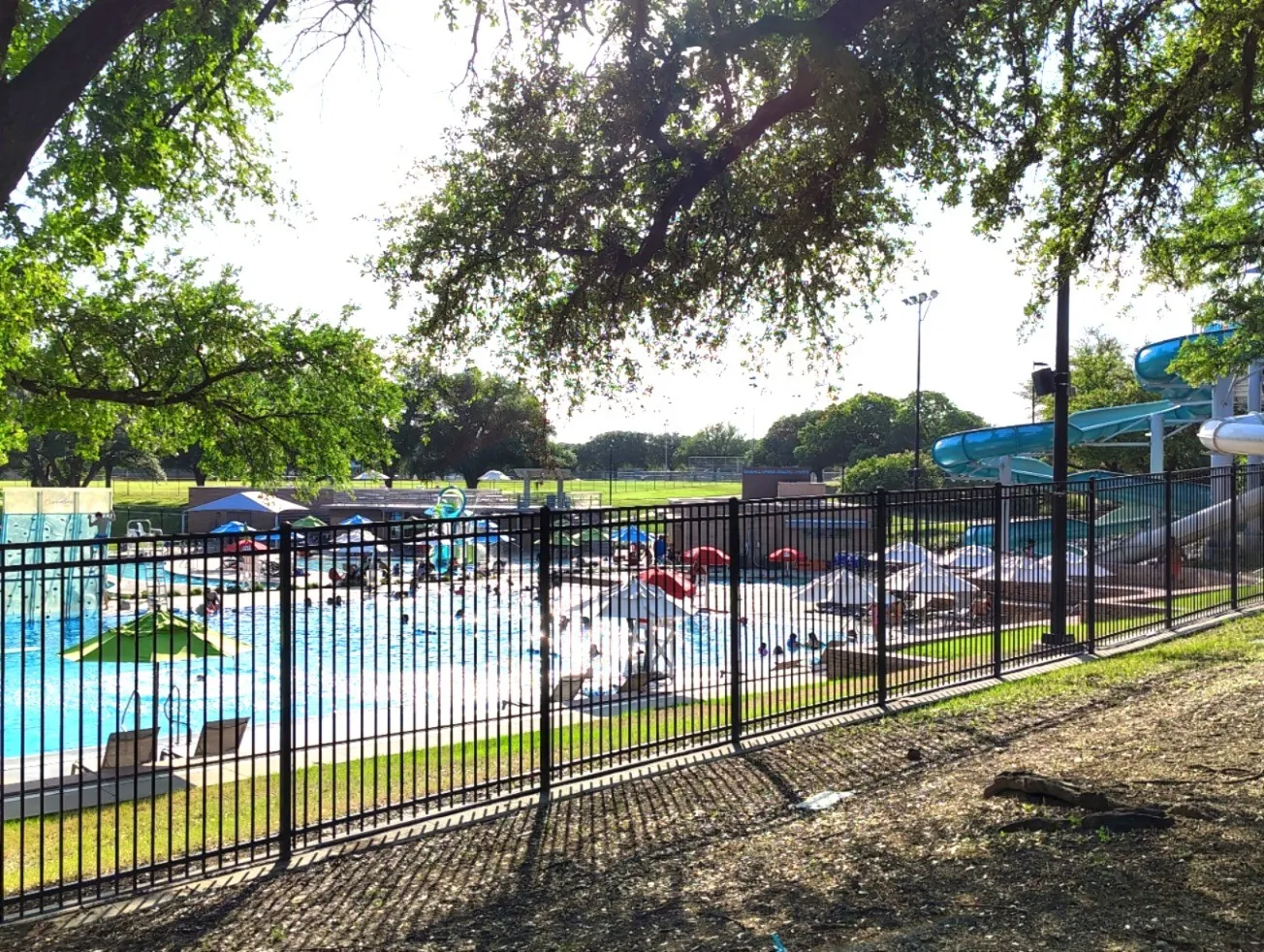 Single Family Residence For Sale in Dallas County , 516 & 518 S Glasgow Drive, Dallas, Texas 75223, 4 Bedroom, 3 Bathroom, Garage spaces, 2,025 Sqft, built in 1915, mls#21403386, Real Estate Agent in Dallas, Homes For Sale in Dallas county, Homes For Sale in Dallas, Realtor in Dallas Texas, Real Estate Brokerage Independent Realty Texas, Luminita Cordes Realtor