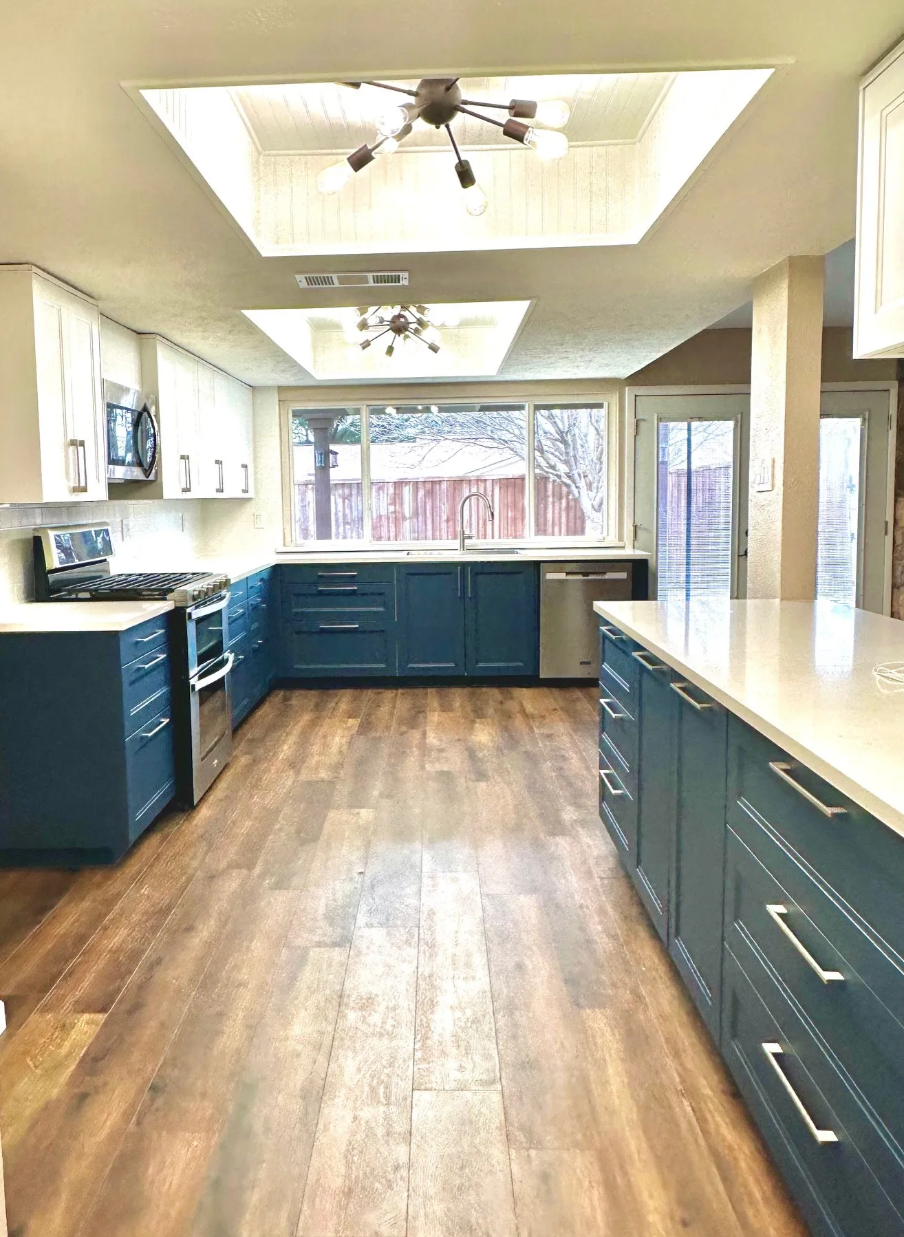 Single Family Residence For Rent in Collin County , 936 Carlsbad Drive, Plano, Texas 75023, 3 Bedroom, 2 Bathroom, 2 Garage spaces, 1,930 Sqft, built in 1979, mls#21402445, Real Estate Agent in Plano, Homes For Rent in Collin county, Homes For Rent in Plano, Realtor in Plano Texas, Real Estate Brokerage Independent Realty Texas, Luminita Cordes Realtor