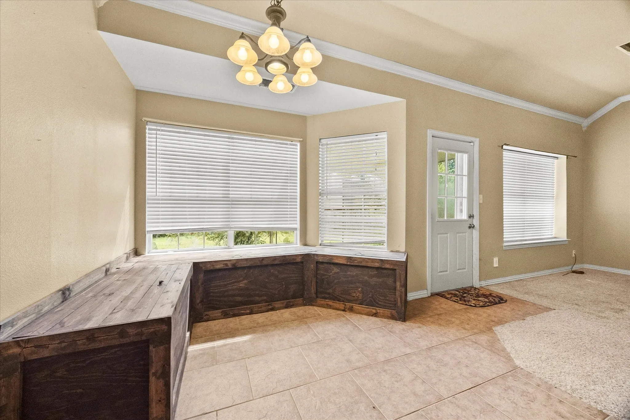 Single Family Residence For Sale in Hunt County , 2502 Hollon Drive, Caddo Mills, Texas 75135, 4 Bedroom, 2 Bathroom, 2 Garage spaces, 2,153 Sqft, built in 2002, mls#21393457, Real Estate Agent in Caddo Mills, Homes For Sale in Hunt county, Homes For Sale in Caddo Mills, Realtor in Caddo Mills Texas, Real Estate Brokerage Independent Realty Texas, Luminita Cordes Realtor