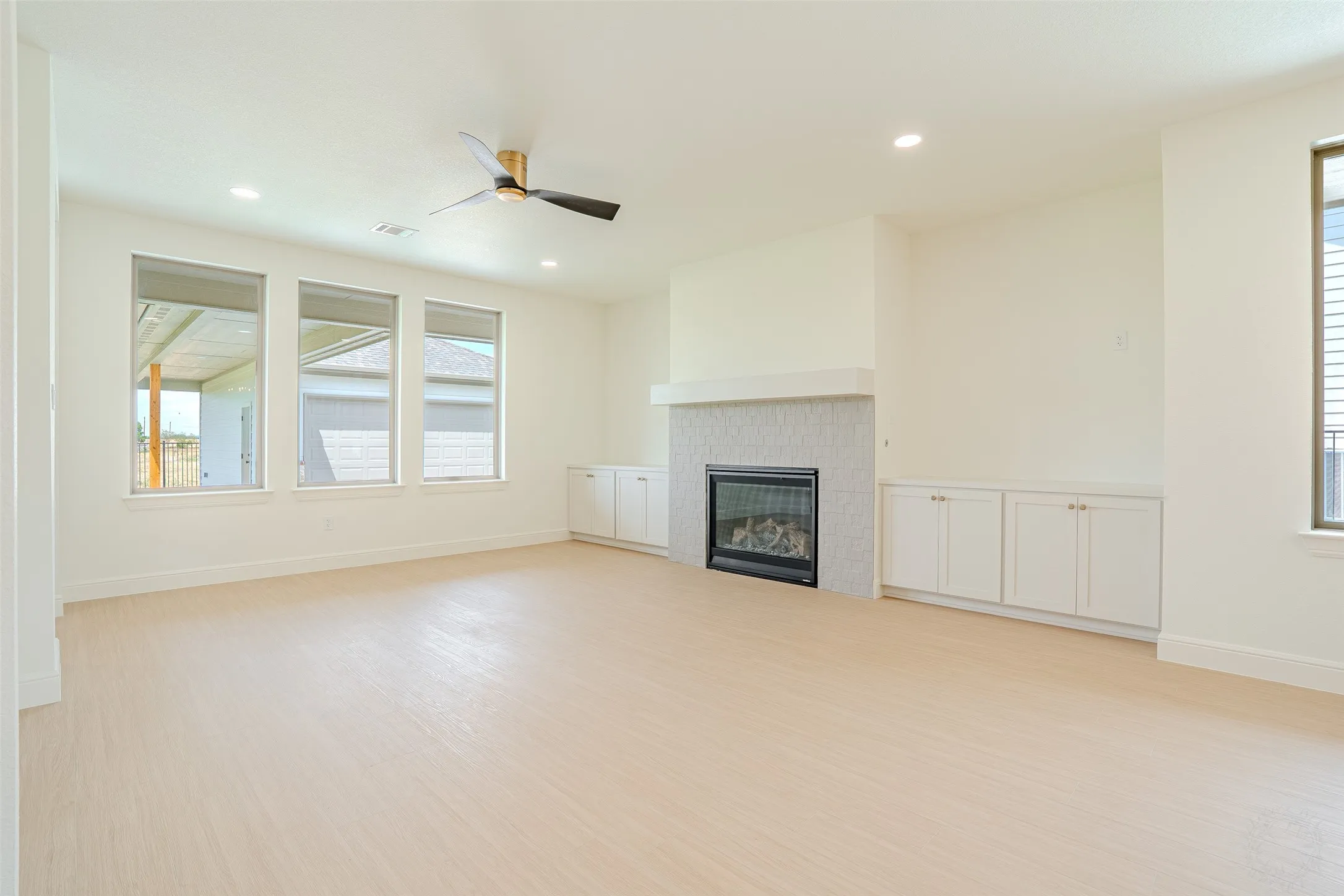 Single Family Residence For Sale in Bosque County , 106 K Street, Meridian, Texas 76665, 3 Bedroom, 3 Bathroom, 2 Garage spaces, 1,873 Sqft, built in 2026, mls#21402260, Real Estate Agent in Meridian, Homes For Sale in Bosque county, Homes For Sale in Meridian, Realtor in Meridian Texas, Real Estate Brokerage Independent Realty Texas, Luminita Cordes Realtor