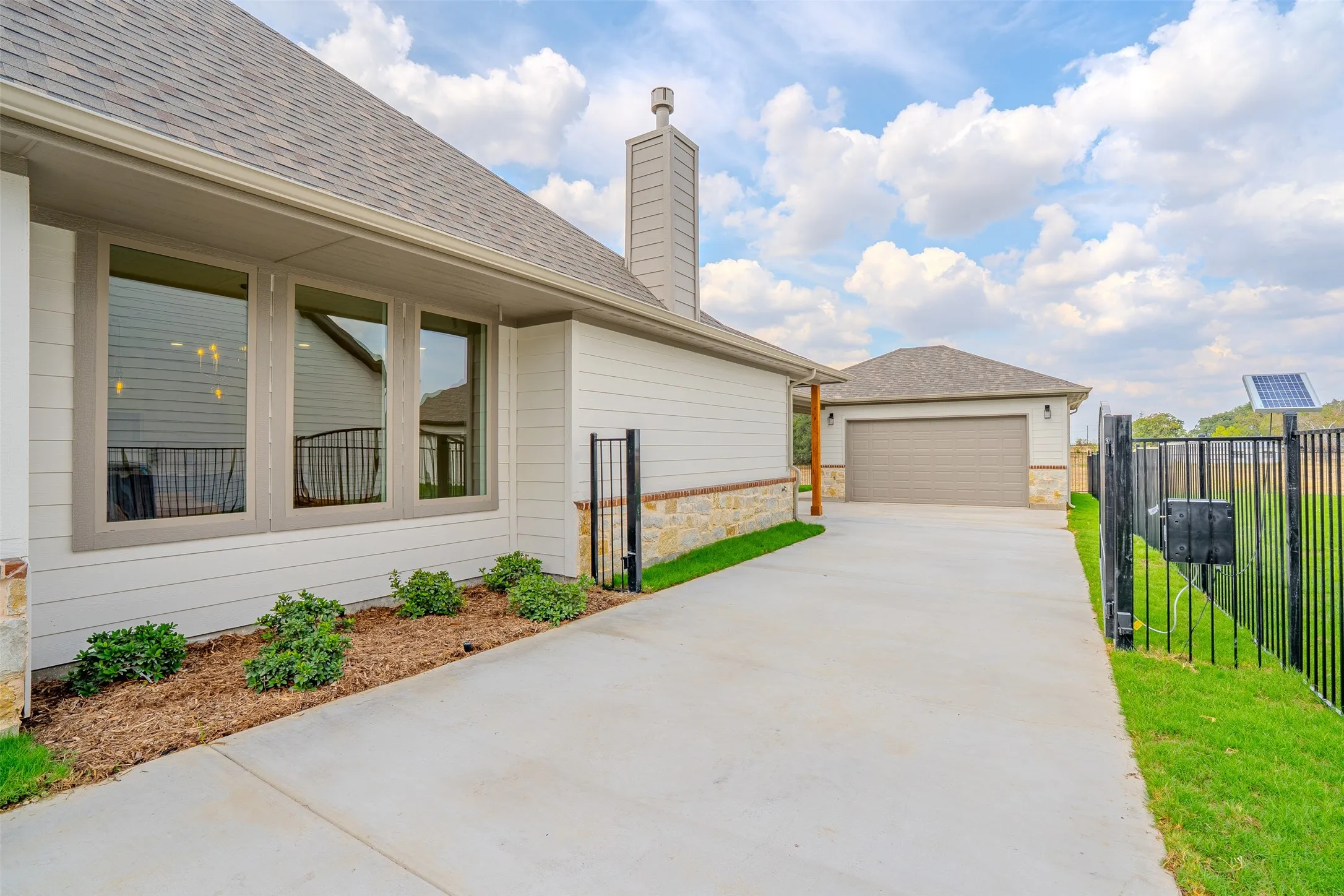 Single Family Residence For Sale in Bosque County , 106 K Street, Meridian, Texas 76665, 3 Bedroom, 3 Bathroom, 2 Garage spaces, 1,873 Sqft, built in 2026, mls#21402260, Real Estate Agent in Meridian, Homes For Sale in Bosque county, Homes For Sale in Meridian, Realtor in Meridian Texas, Real Estate Brokerage Independent Realty Texas, Luminita Cordes Realtor