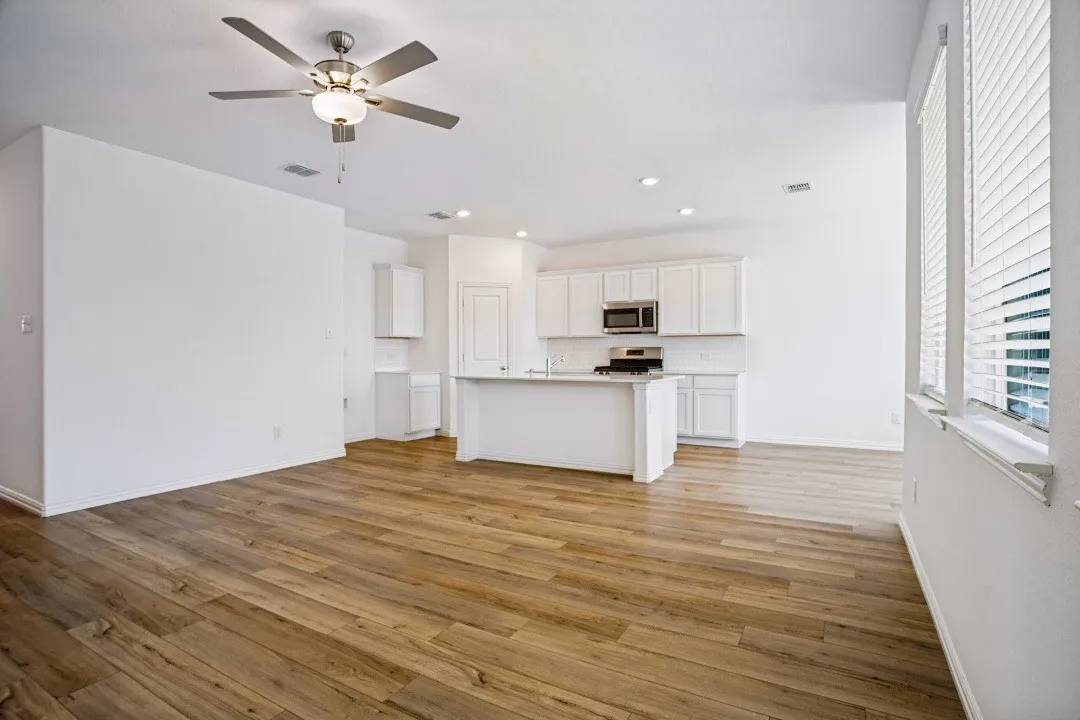 Single Family Residence For Sale in Collin County , 1105 Mahogany Lane, Princeton, Texas 75407, 4 Bedroom, 2 Bathroom, 2 Garage spaces, 1,835 Sqft, built in 2022, mls#21400347, Real Estate Agent in Princeton, Homes For Sale in Collin county, Homes For Sale in Princeton, Realtor in Princeton Texas, Real Estate Brokerage Independent Realty Texas, Luminita Cordes Realtor