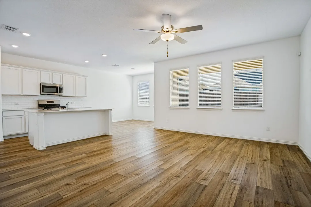Single Family Residence For Sale in Collin County , 1105 Mahogany Lane, Princeton, Texas 75407, 4 Bedroom, 2 Bathroom, 2 Garage spaces, 1,835 Sqft, built in 2022, mls#21400347, Real Estate Agent in Princeton, Homes For Sale in Collin county, Homes For Sale in Princeton, Realtor in Princeton Texas, Real Estate Brokerage Independent Realty Texas, Luminita Cordes Realtor