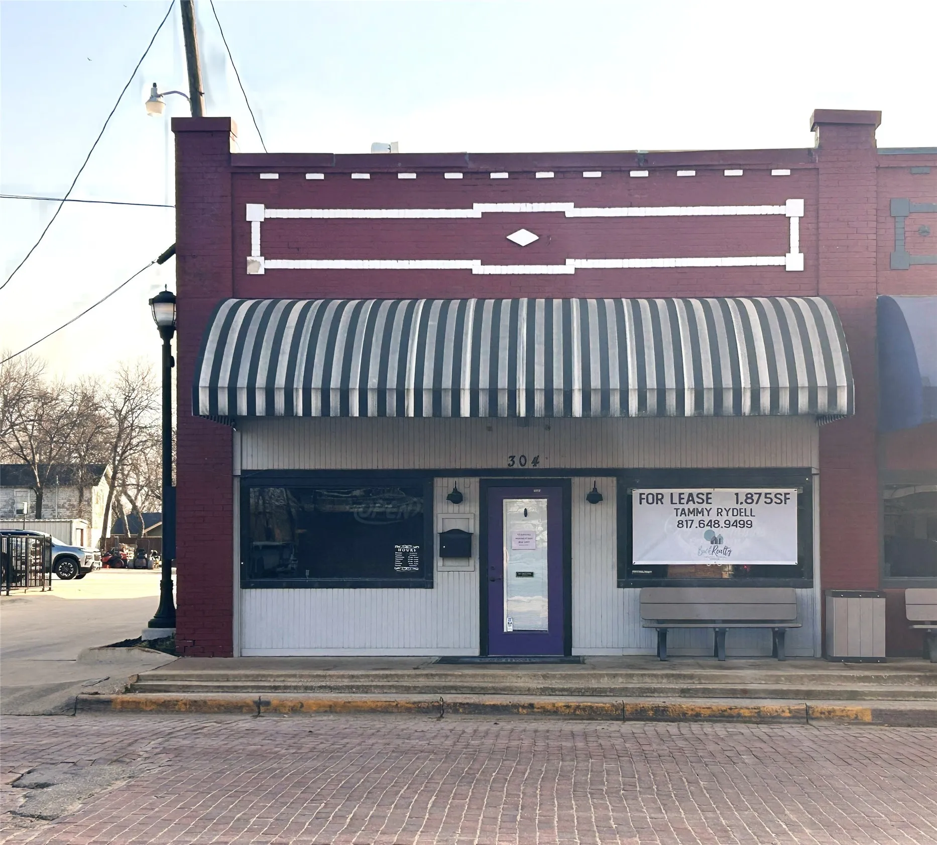 Retail For Rent in Johnson County , 304 E Criner Street, Grandview, Texas 76050, 0, 0, Garage spaces, 0 Sqft, built in 1930, mls#21403563, Real Estate Agent in Grandview, Homes For Rent in Johnson county, Homes For Rent in Grandview, Realtor in Grandview Texas, Real Estate Brokerage Independent Realty Texas, Luminita Cordes Realtor