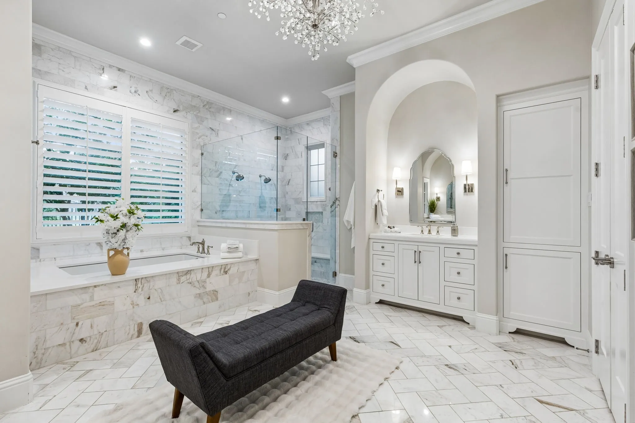 Single Family Residence For Sale in Tarrant County , 2202 Barcelona Court, Westlake, Texas 76262, 6 Bedroom, 9 Bathroom, 3 Garage spaces, 6,910 Sqft, built in 2020, mls#21402238, Real Estate Agent in Westlake, Homes For Sale in Tarrant county, Homes For Sale in Westlake, Realtor in Westlake Texas, Real Estate Brokerage Independent Realty Texas, Luminita Cordes Realtor