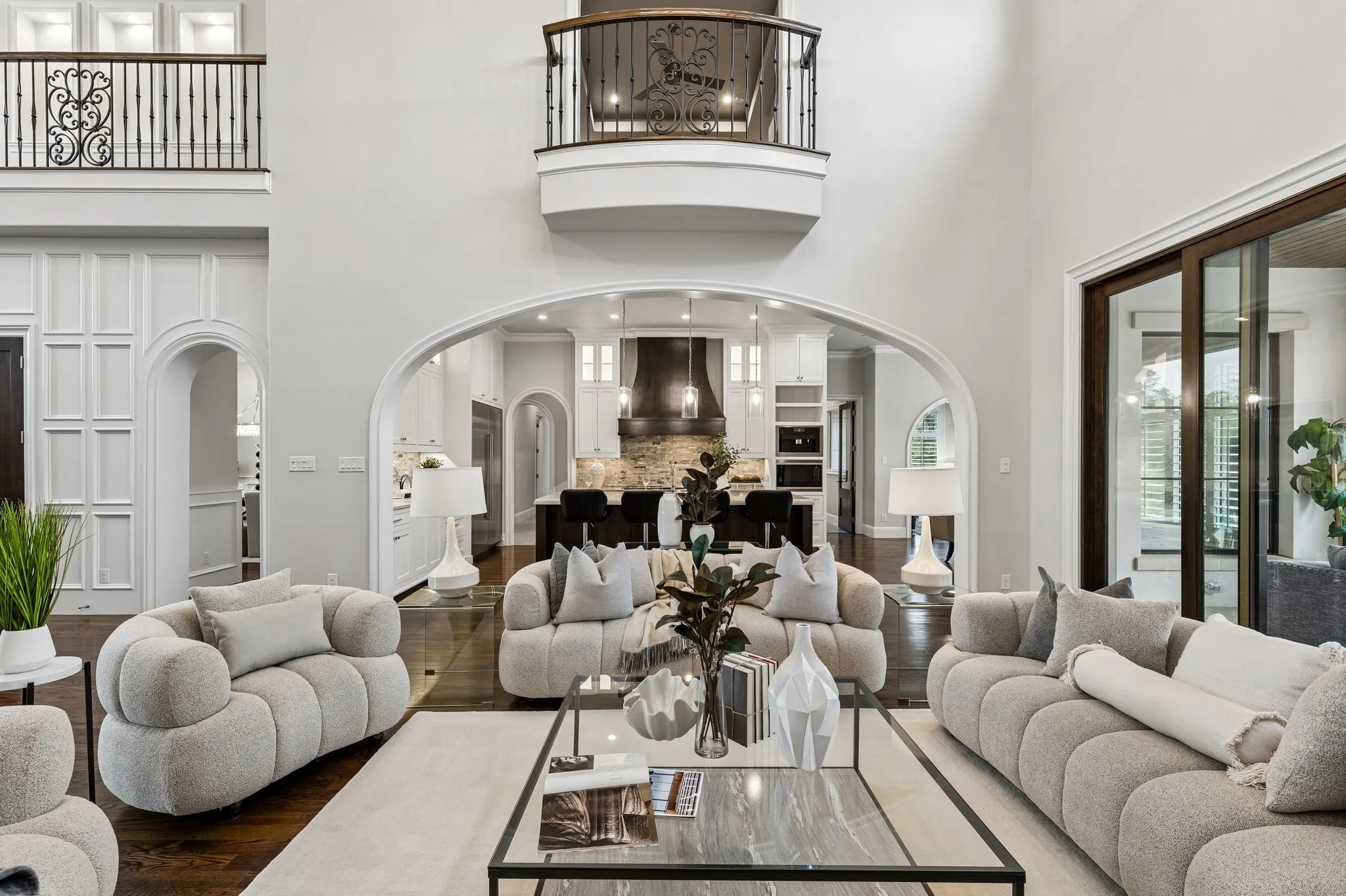 Single Family Residence For Sale in Tarrant County , 2202 Barcelona Court, Westlake, Texas 76262, 6 Bedroom, 9 Bathroom, 3 Garage spaces, 6,910 Sqft, built in 2020, mls#21402238, Real Estate Agent in Westlake, Homes For Sale in Tarrant county, Homes For Sale in Westlake, Realtor in Westlake Texas, Real Estate Brokerage Independent Realty Texas, Luminita Cordes Realtor