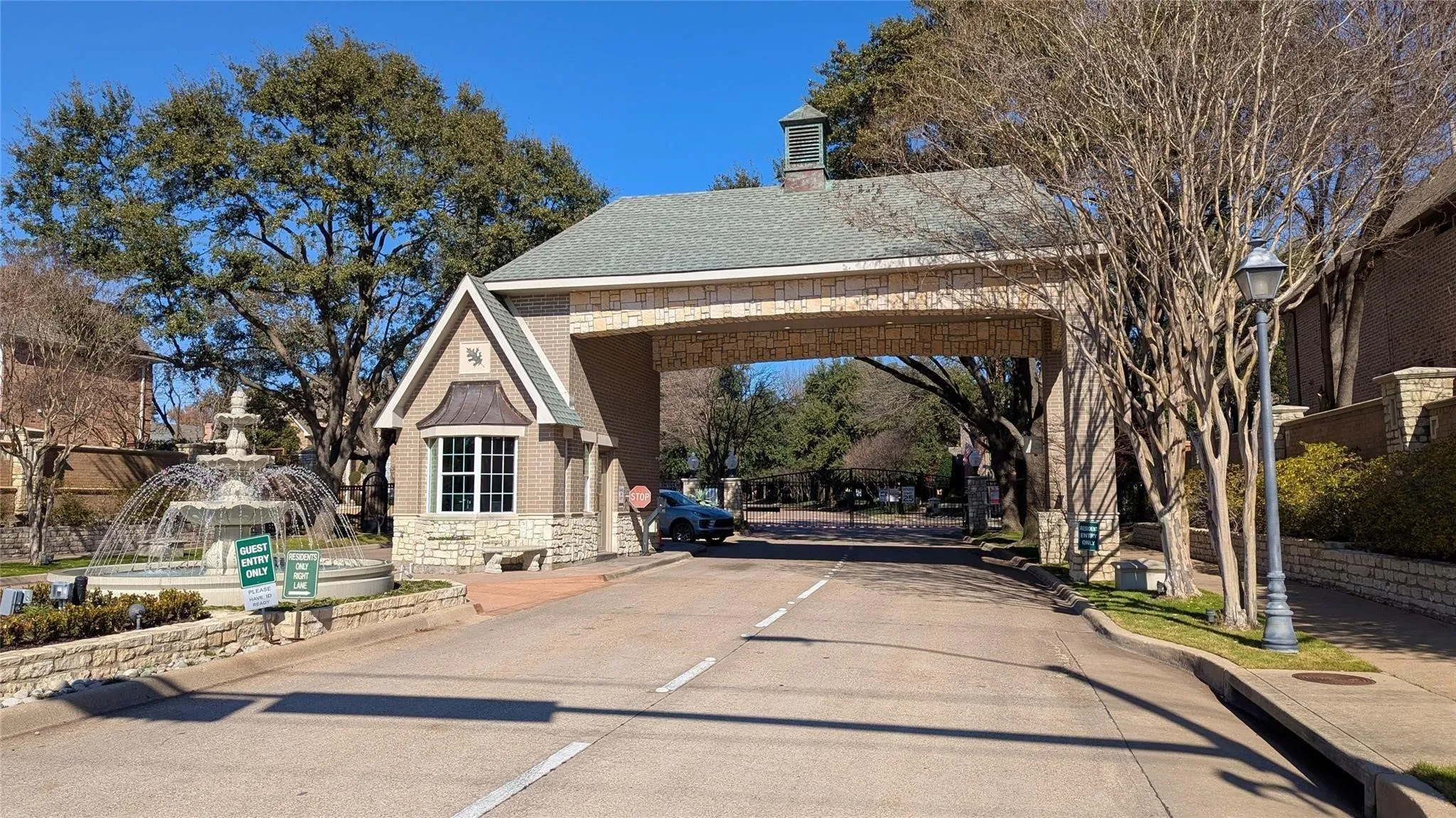 Single Family Residence For Rent