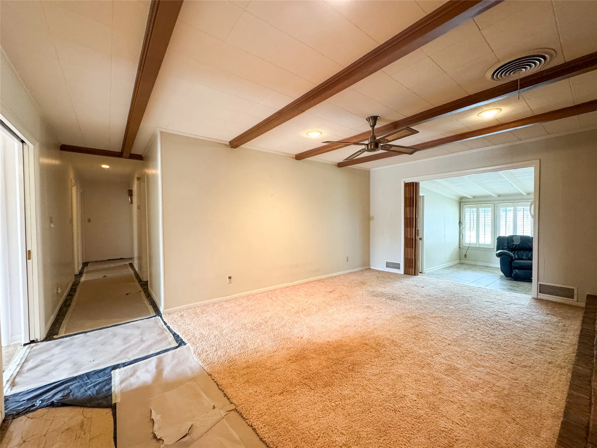 Single Family Residence For Sale in Haskell County , 1601 N Avenue F, Haskell, Texas 79521, 5 Bedroom, 4 Bathroom, 3 Garage spaces, 3,366 Sqft, built in 1958, mls#21362694, Real Estate Agent in Haskell, Homes For Sale in Haskell county, Homes For Sale in Haskell, Realtor in Haskell Texas, Real Estate Brokerage Independent Realty Texas, Luminita Cordes Realtor