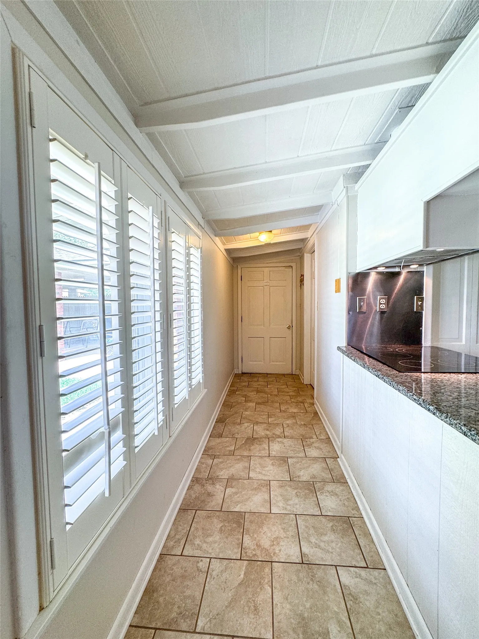Single Family Residence For Sale in Haskell County , 1601 N Avenue F, Haskell, Texas 79521, 5 Bedroom, 4 Bathroom, 3 Garage spaces, 3,366 Sqft, built in 1958, mls#21362694, Real Estate Agent in Haskell, Homes For Sale in Haskell county, Homes For Sale in Haskell, Realtor in Haskell Texas, Real Estate Brokerage Independent Realty Texas, Luminita Cordes Realtor